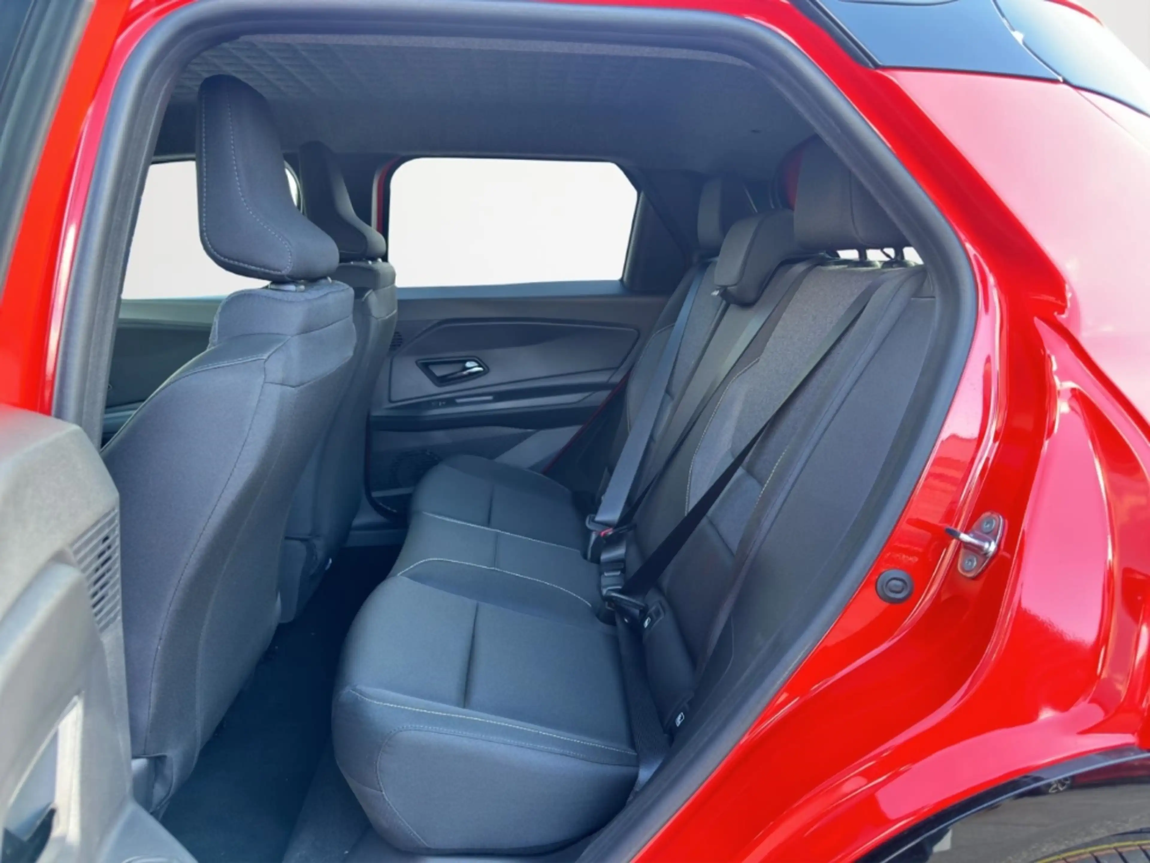 Nissan Micra 52 kWh Advance Winter-Pake Navi Digitales Cockpit — photo 13