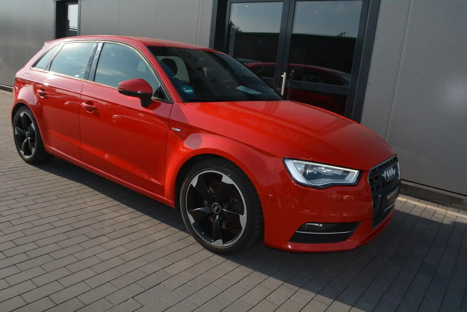 Audi A3 Sportback S-Line  quattro-Garantie inclusive Rojo - 1