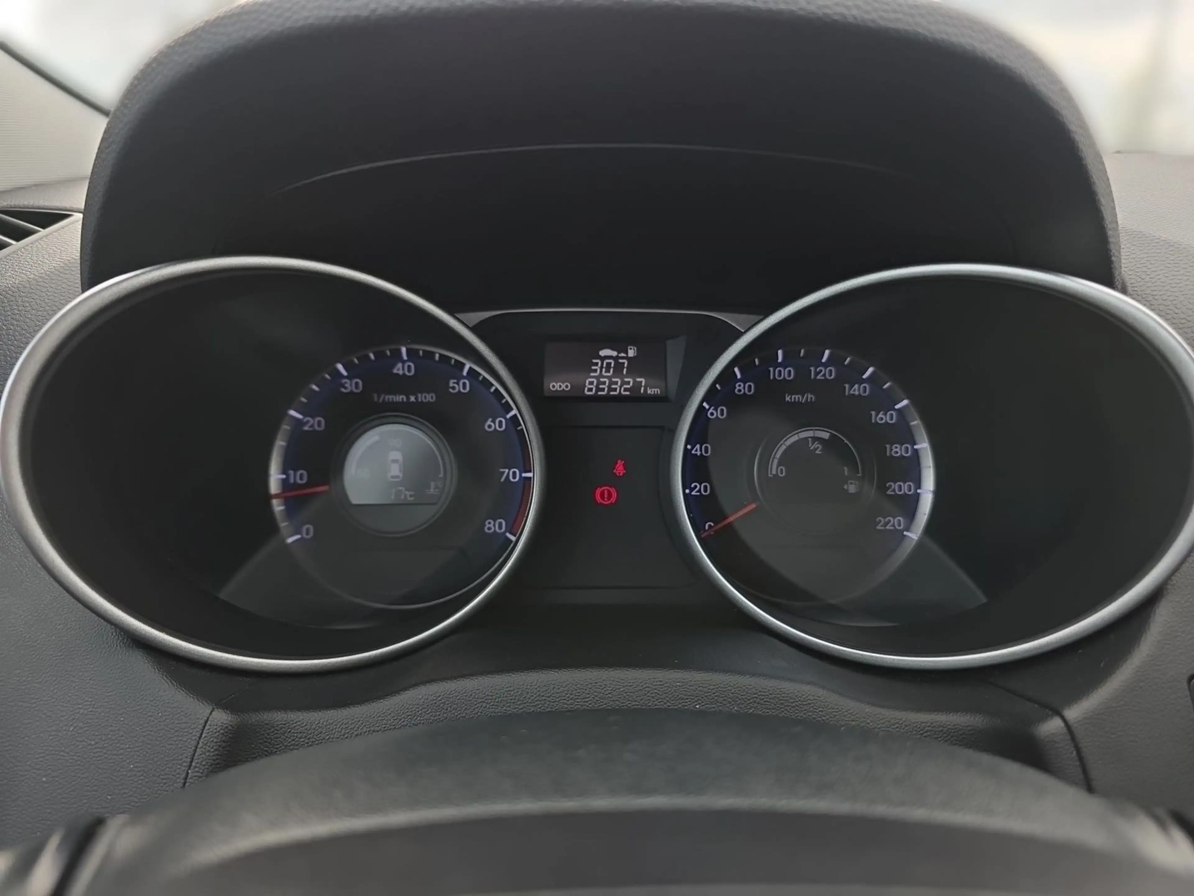 Hyundai iX35 1.6 GDI Trend Kamera Navi Bluetooth PDC — photo 11