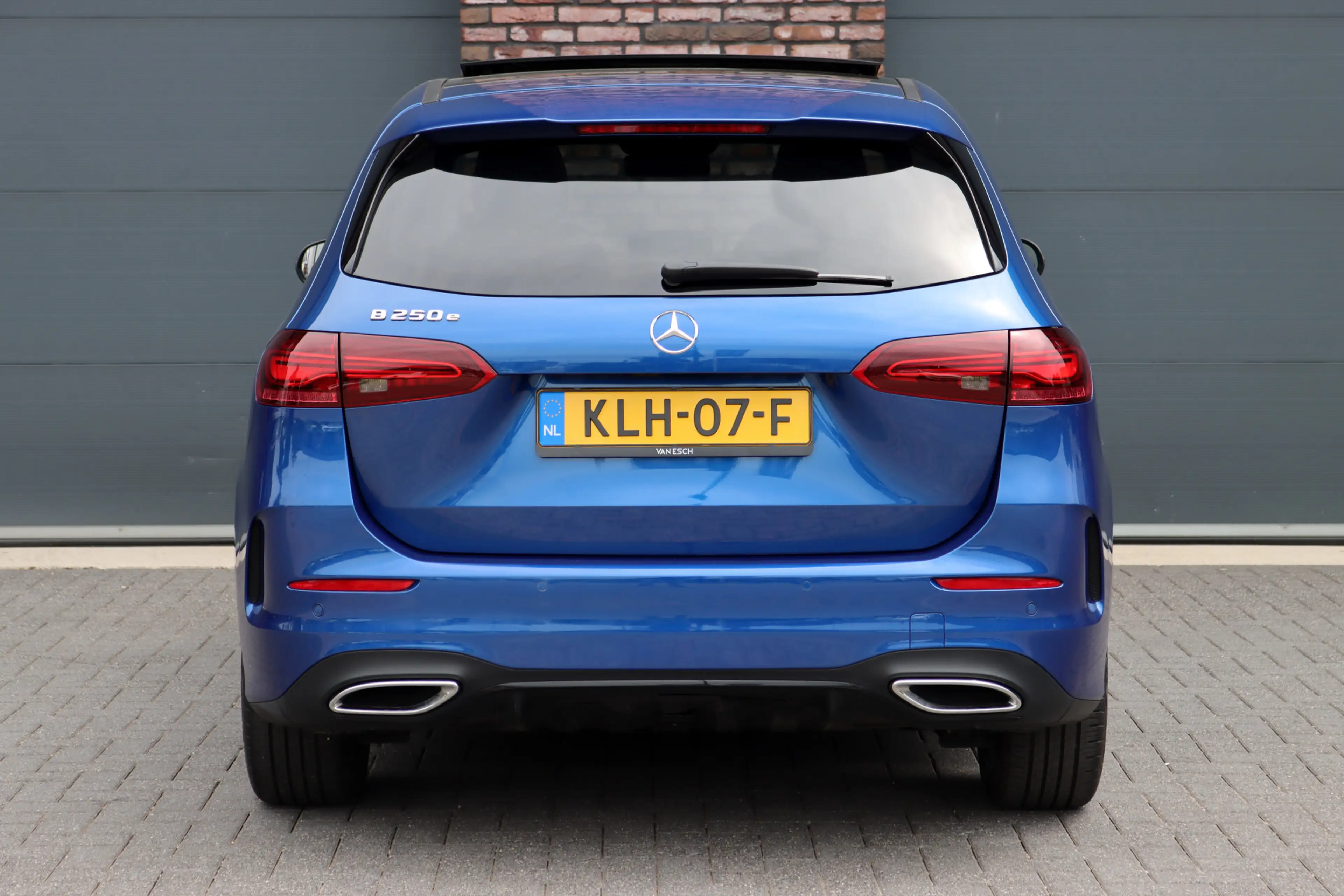 Mercedes-Benz B 250 e AMG Line Premium+ | Distronic+ | Memory | Trekha — photo 15