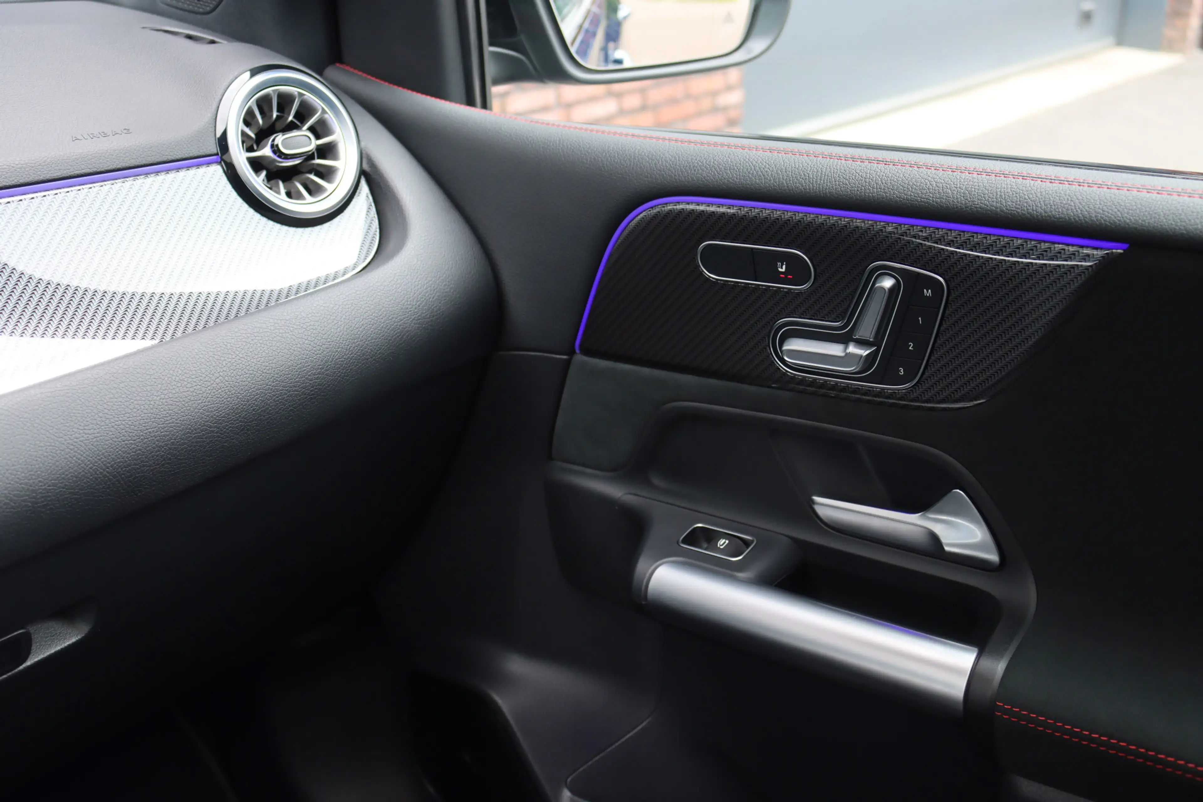 Mercedes-Benz B 250 e AMG Line Premium+ | Distronic+ | Memory | Trekha — photo 8