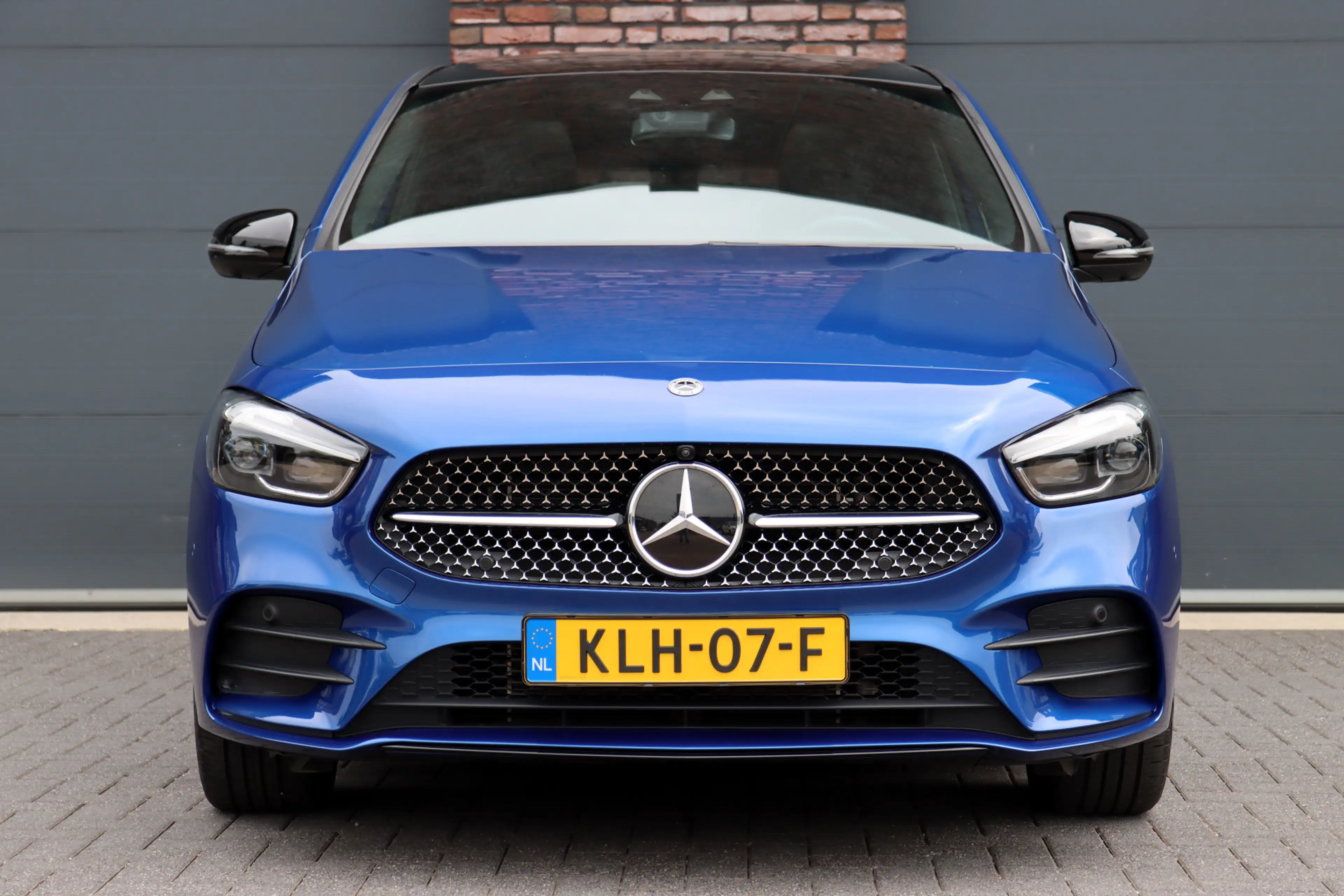 Mercedes-Benz B 250 e AMG Line Premium+ | Distronic+ | Memory | Trekha — photo 13
