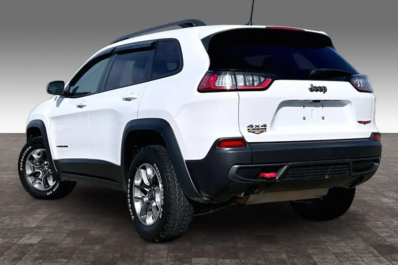 Jeep Cherokee photo Jeep Cherokee