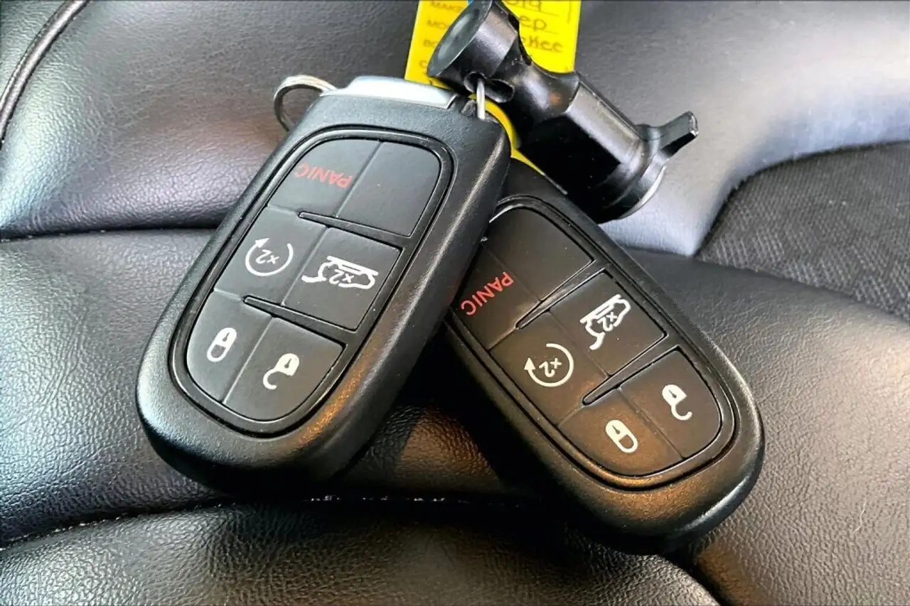 Jeep Cherokee photo Jeep Cherokee