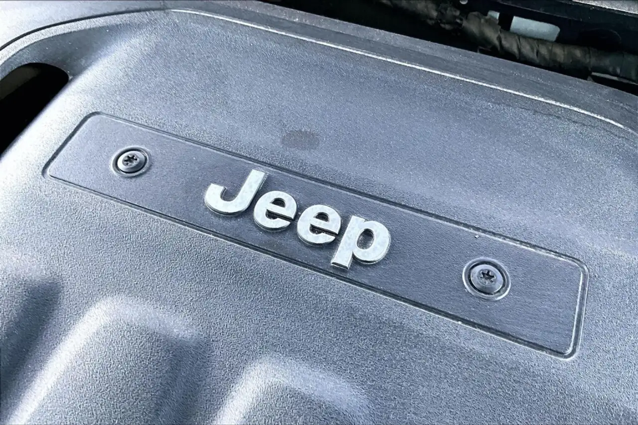 Jeep Cherokee photo Jeep Cherokee
