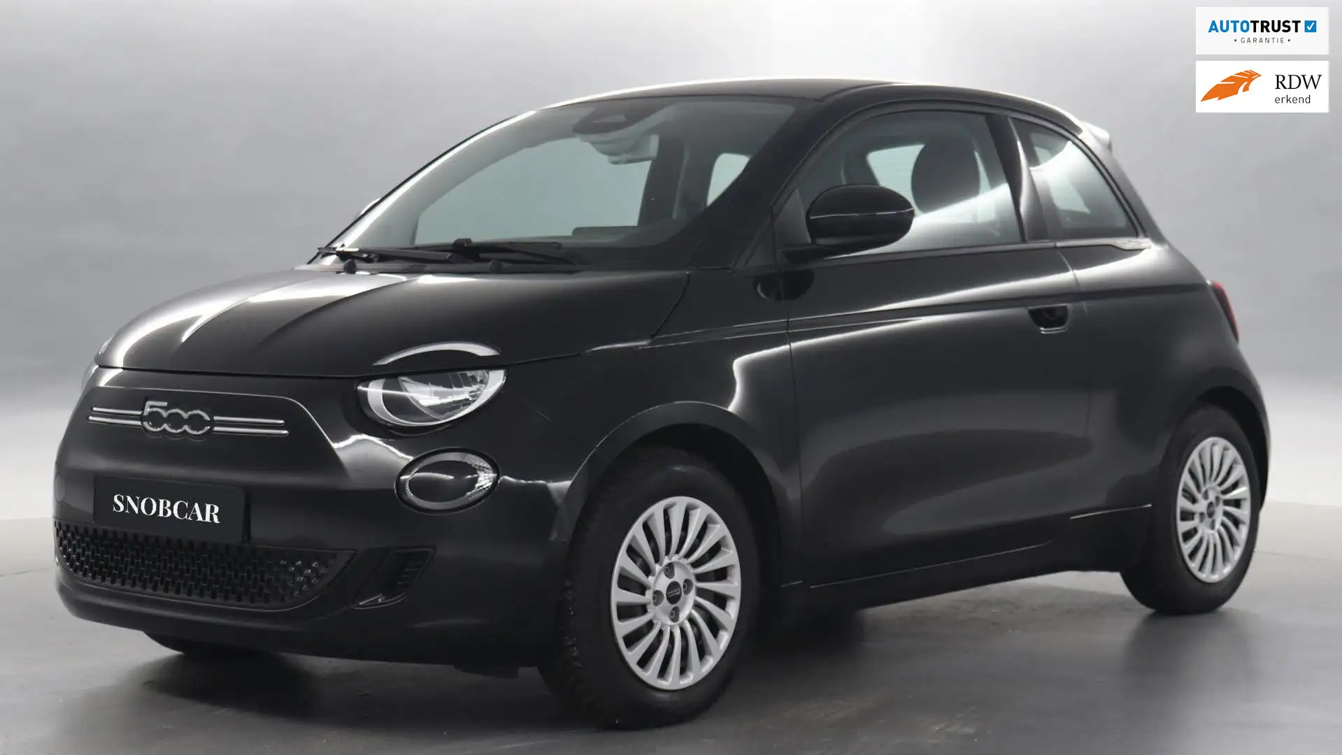 Fiat 500e 42 kWh|Urban|20.950,- Met Subsidie|Carplay|Climate Black - 1