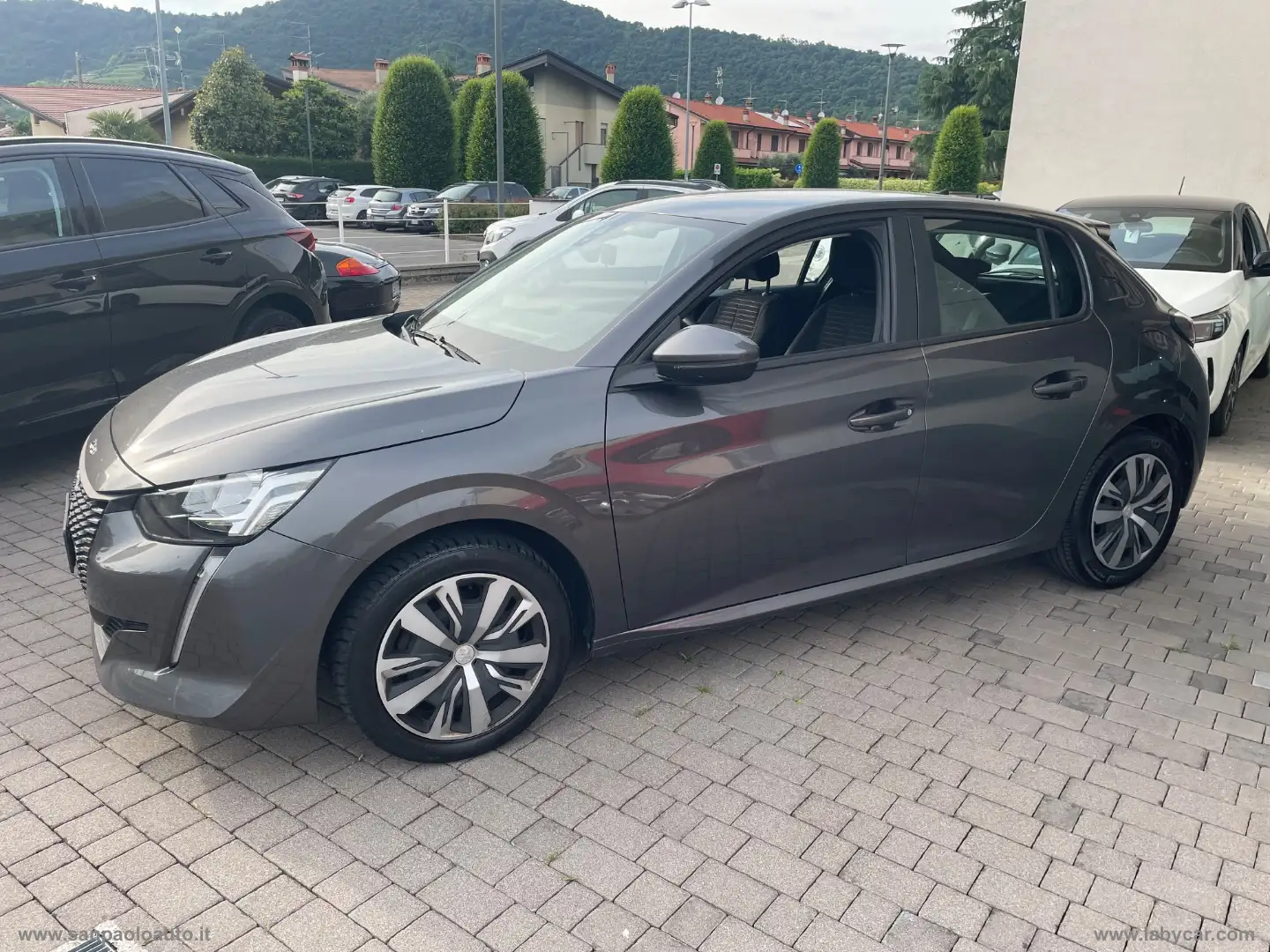 Peugeot 208 PureTech 100 S&S 5p. Active Gris - 2