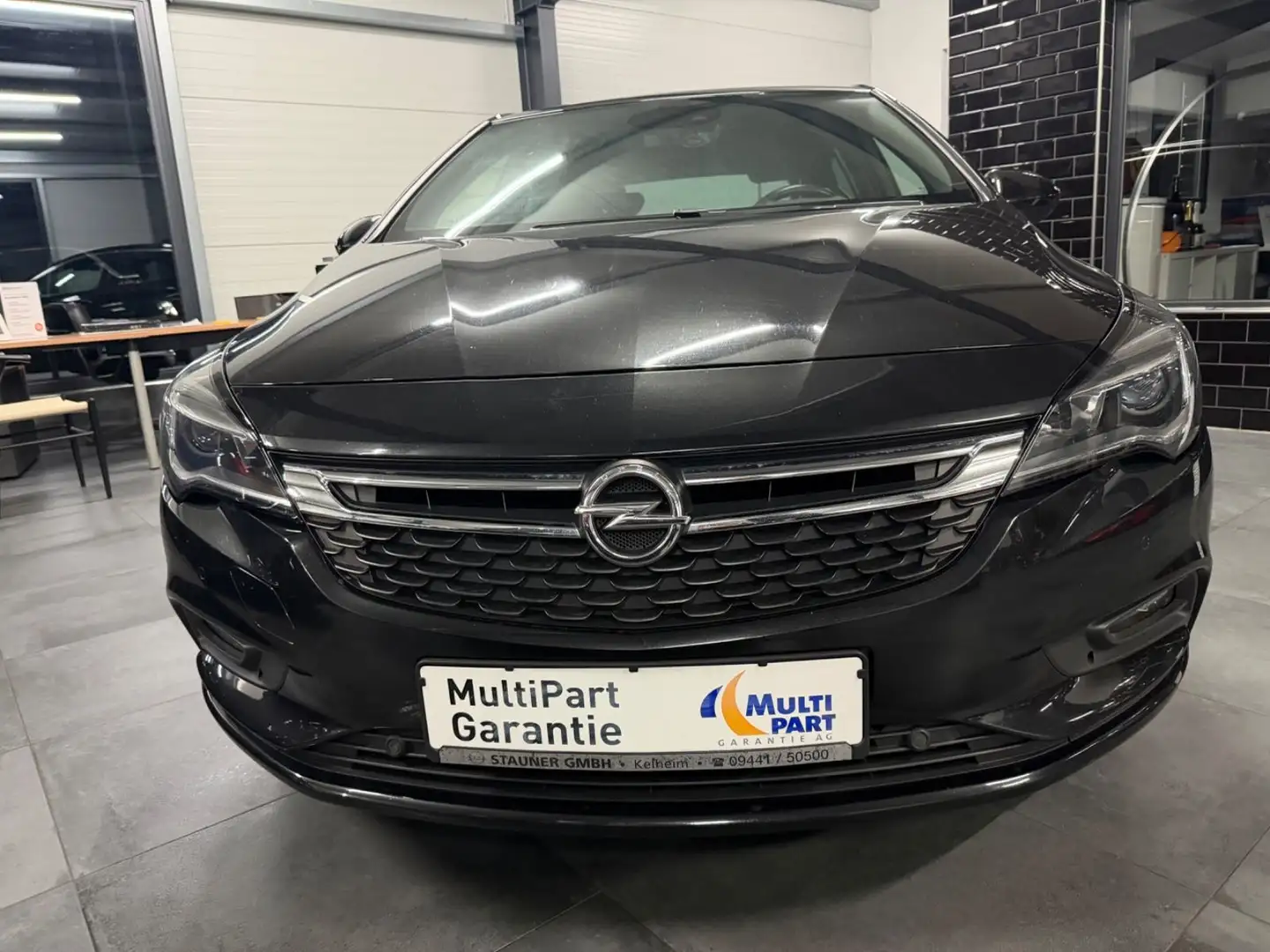 Opel Astra K Lim. 5-trg. Innovation Schwarz - 2