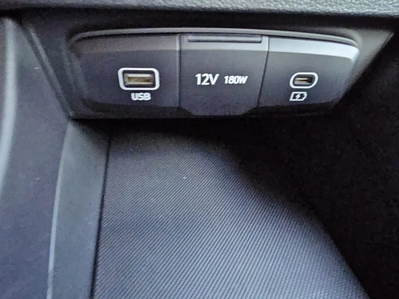 Hyundai i20 i20 1.0 t-gdi Connectline 90cv dct PROMO FIN 24