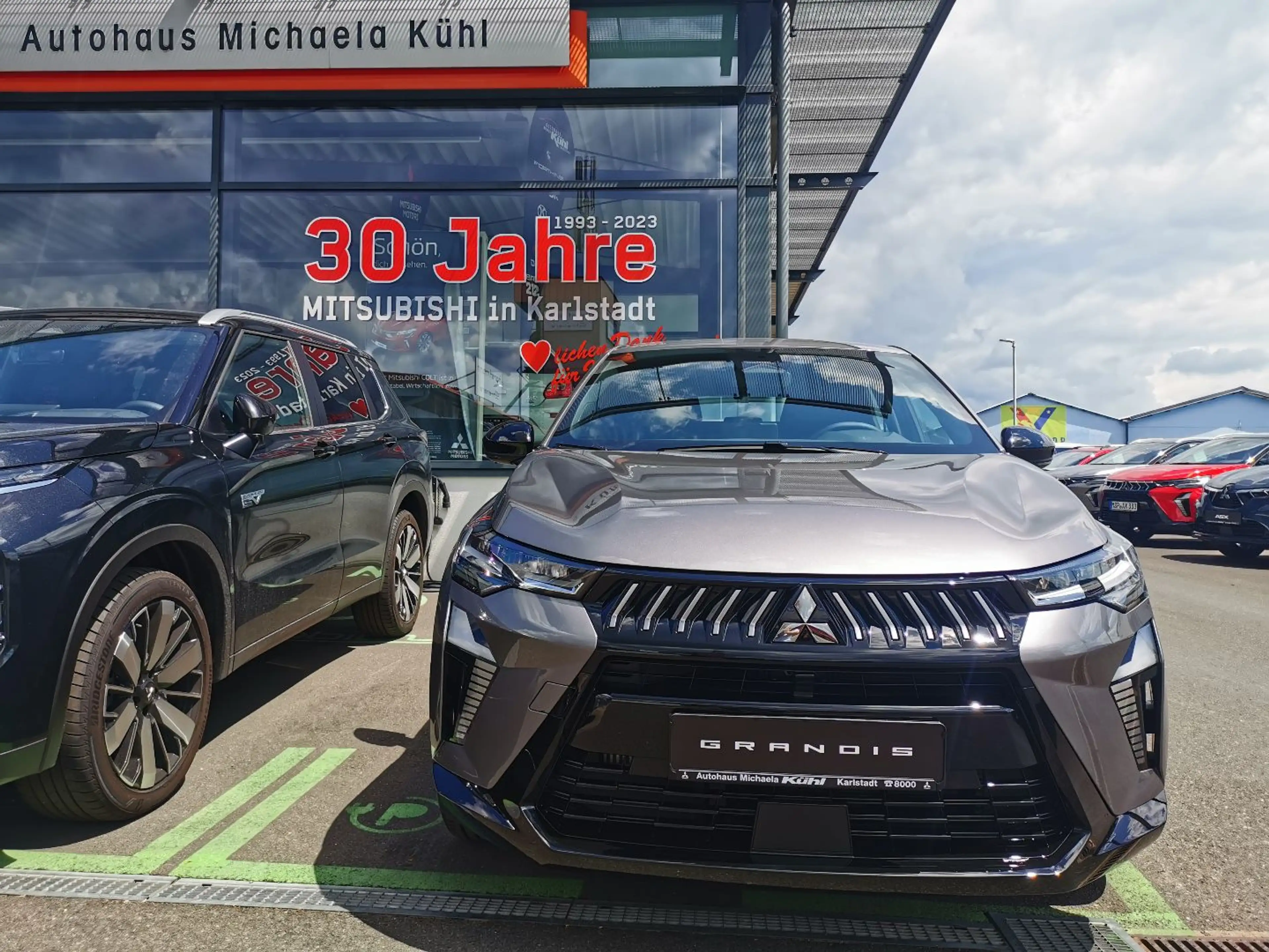 Mitsubishi Grandis Diamant PLUS 1.3 T-Benziner 7-DCT — photo 8