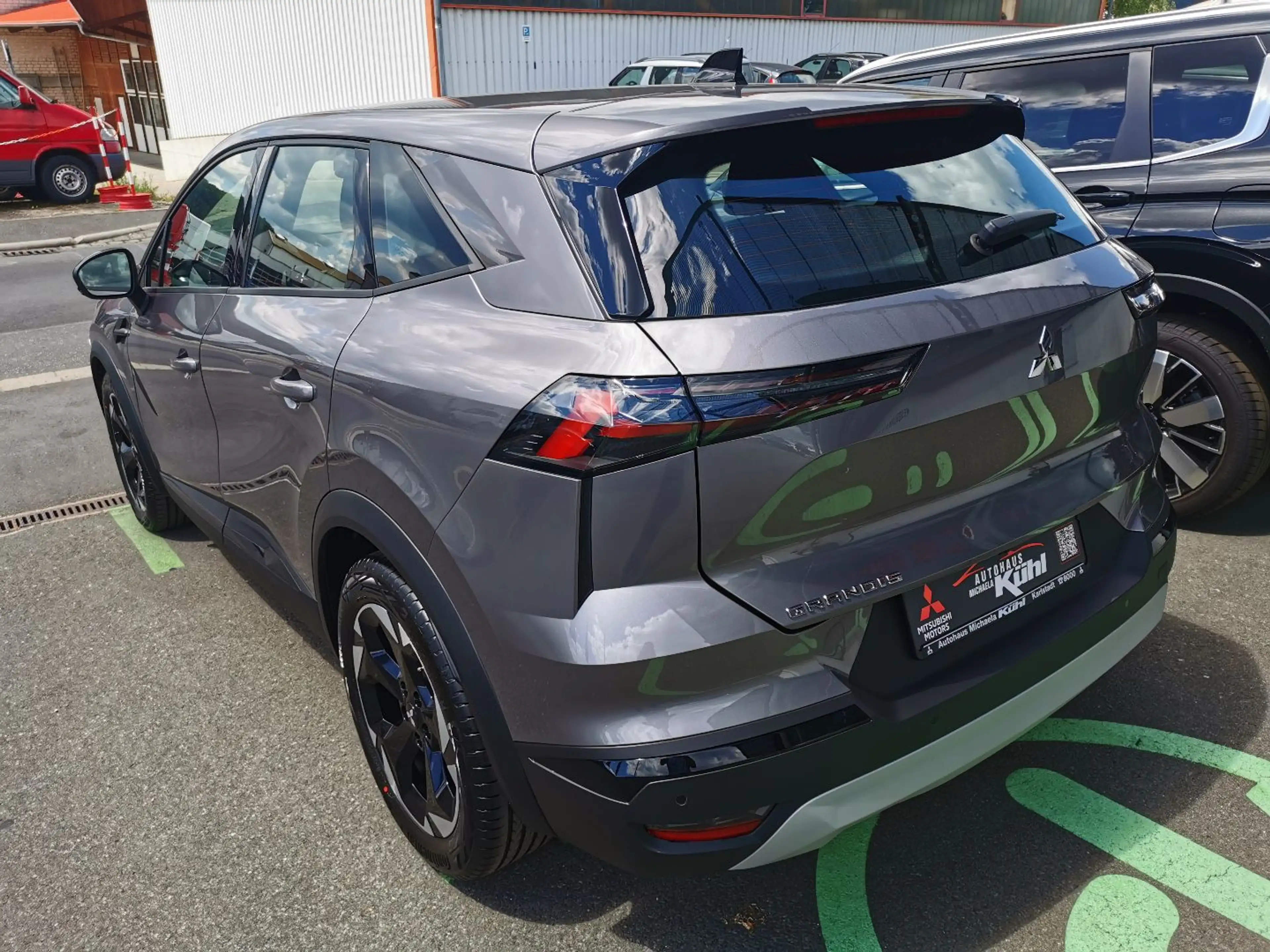 Mitsubishi Grandis Diamant PLUS 1.3 T-Benziner 7-DCT — photo 4