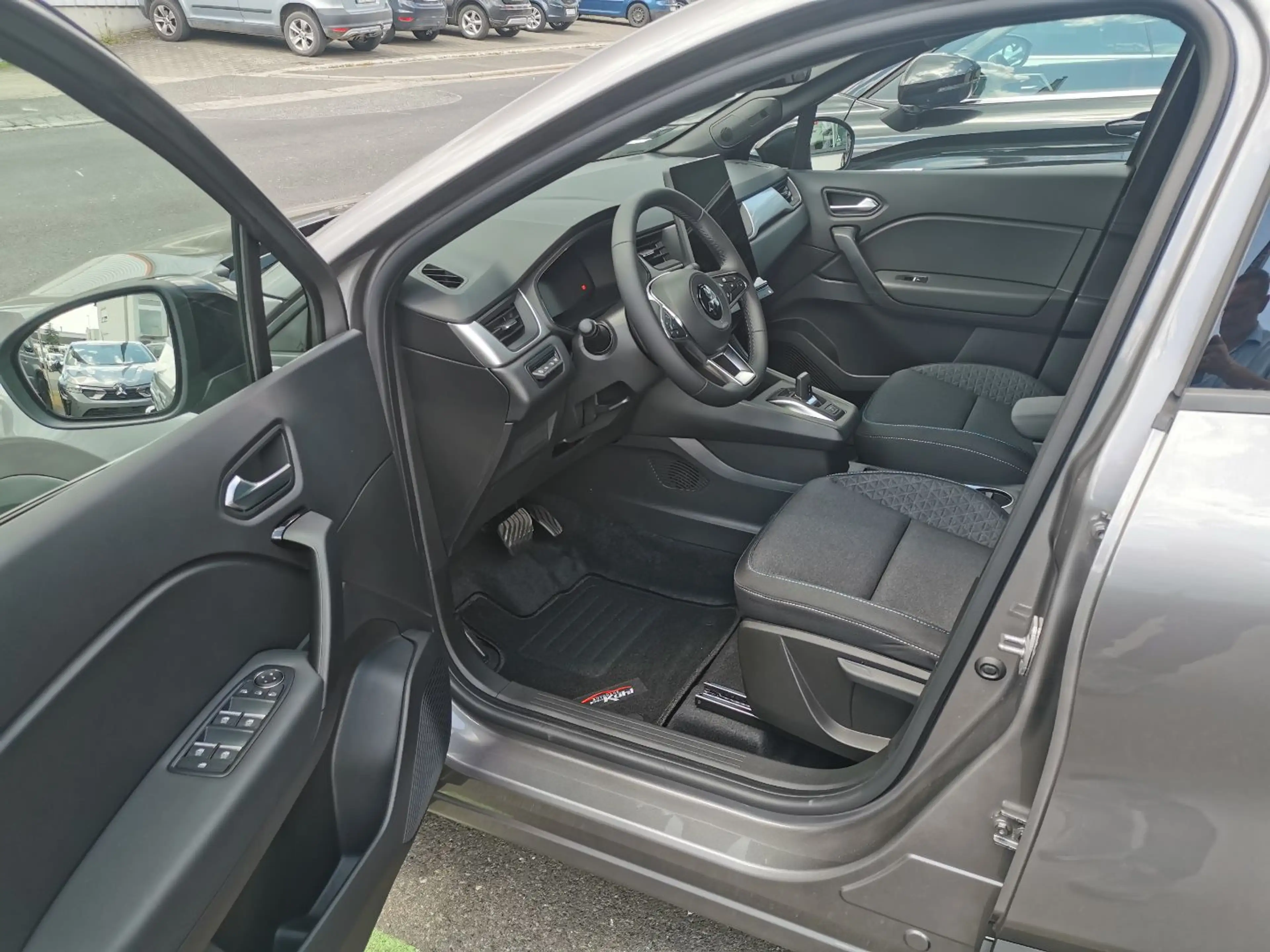 Mitsubishi Grandis Diamant PLUS 1.3 T-Benziner 7-DCT — photo 9