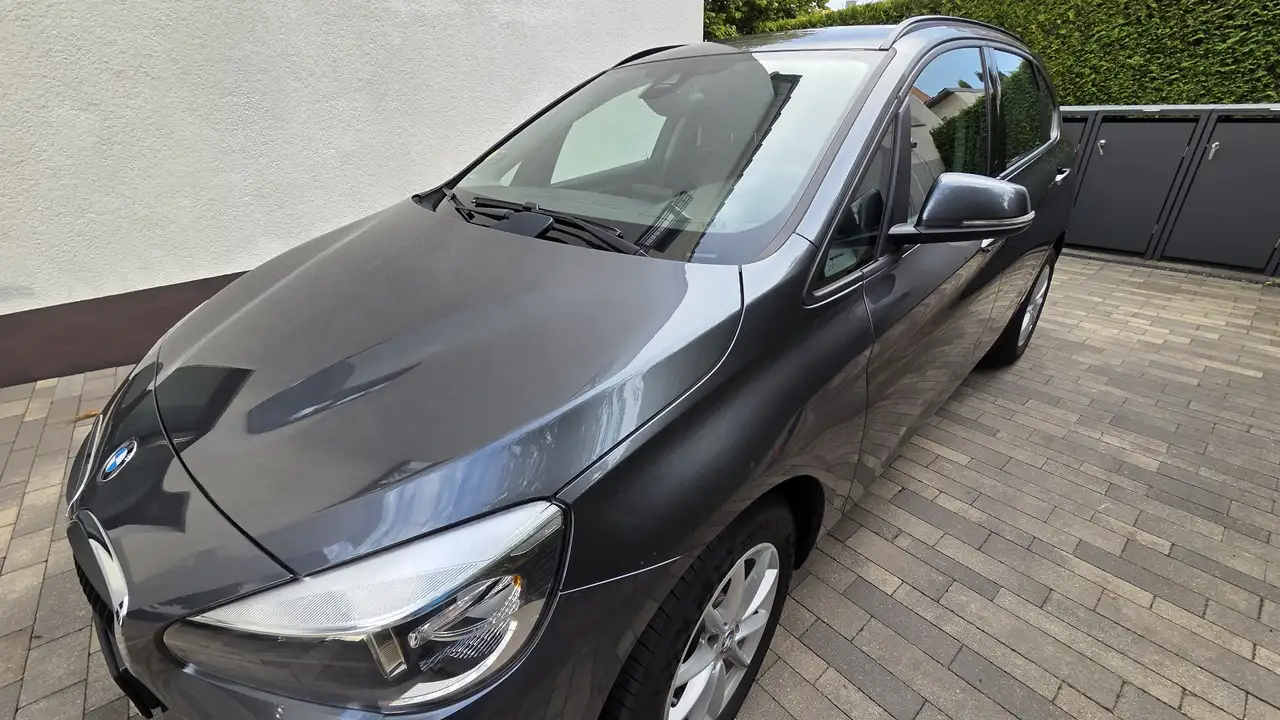 BMW 216