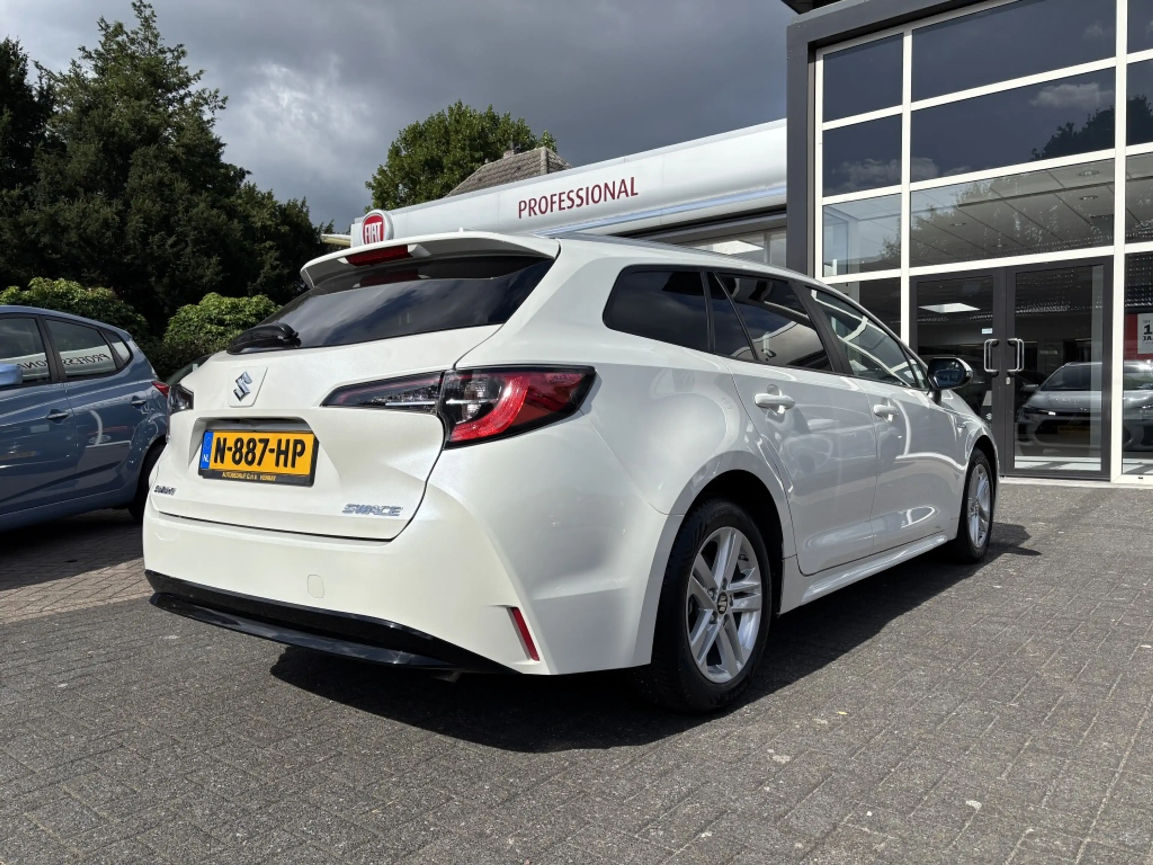 Suzuki Swace 1.8 Hybrid 122pk CVT Select | All season banden | — photo 9