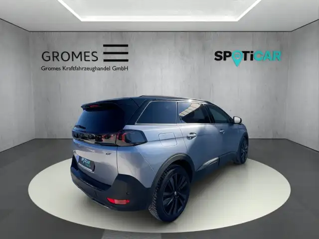 Peugeot 5008 view 3