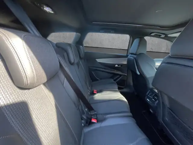 Peugeot 5008 view 14
