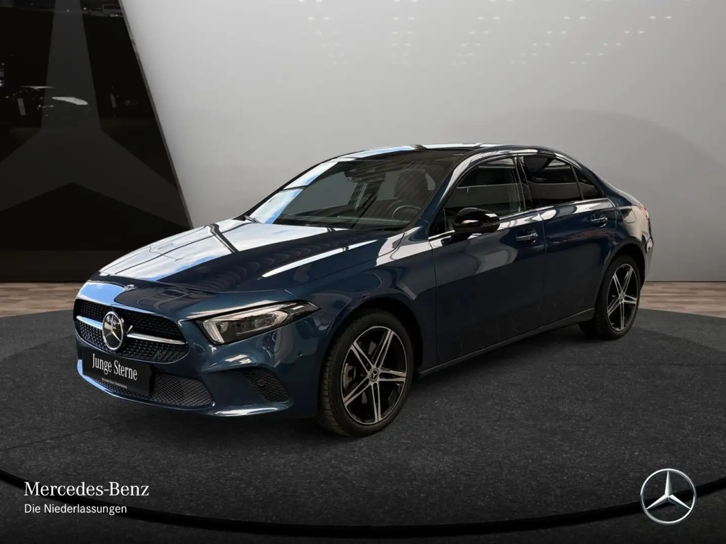 Mercedes-Benz A 250 e Lim PROGRESSIVE+NIGHT+PANO+360°+MULTIBEAM Blau - 2