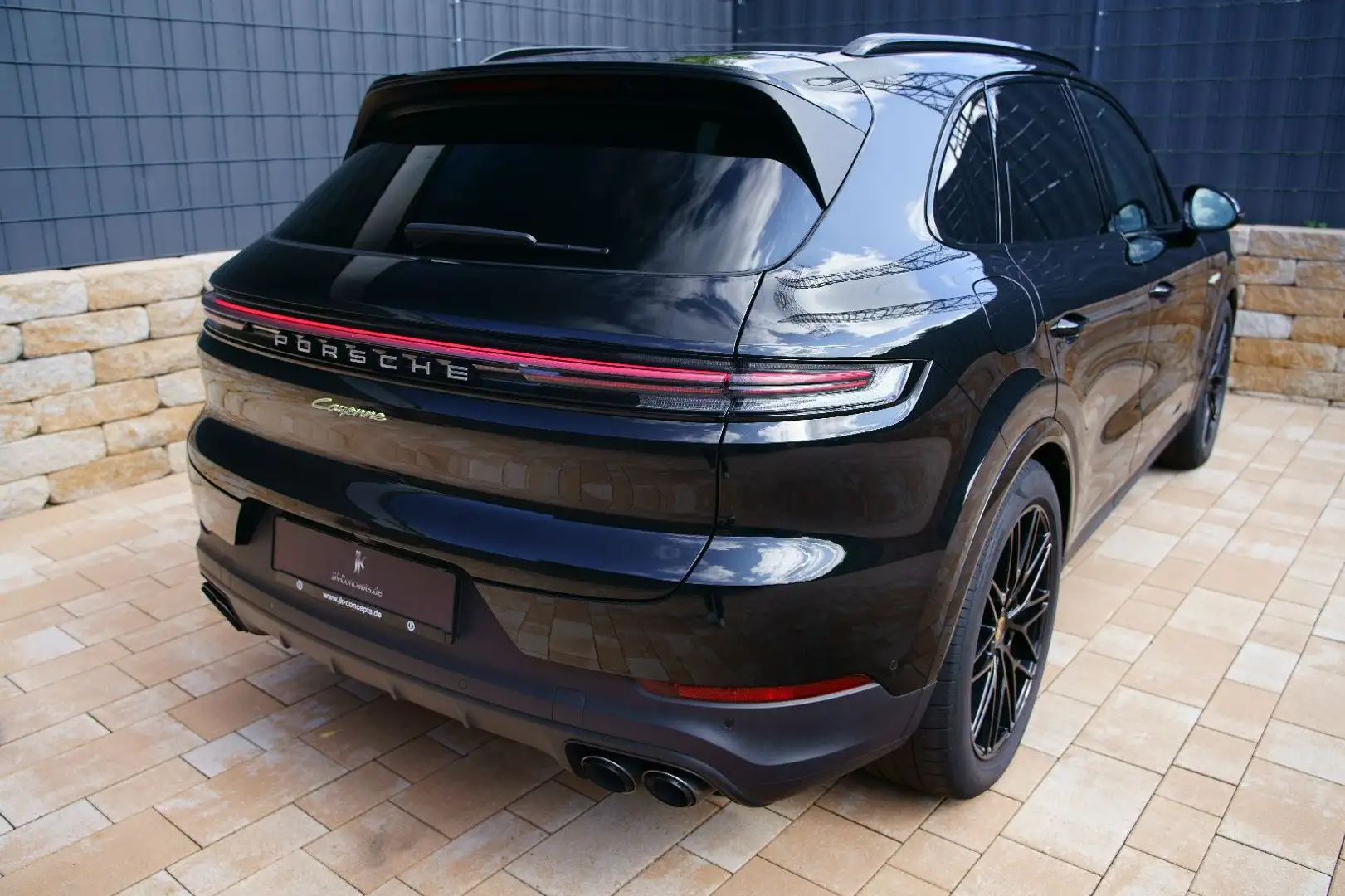 Porsche Cayenne E-Hybrid *18W.*HAL*AHK*PANO*SOFT*HEAD* Schwarz - 1