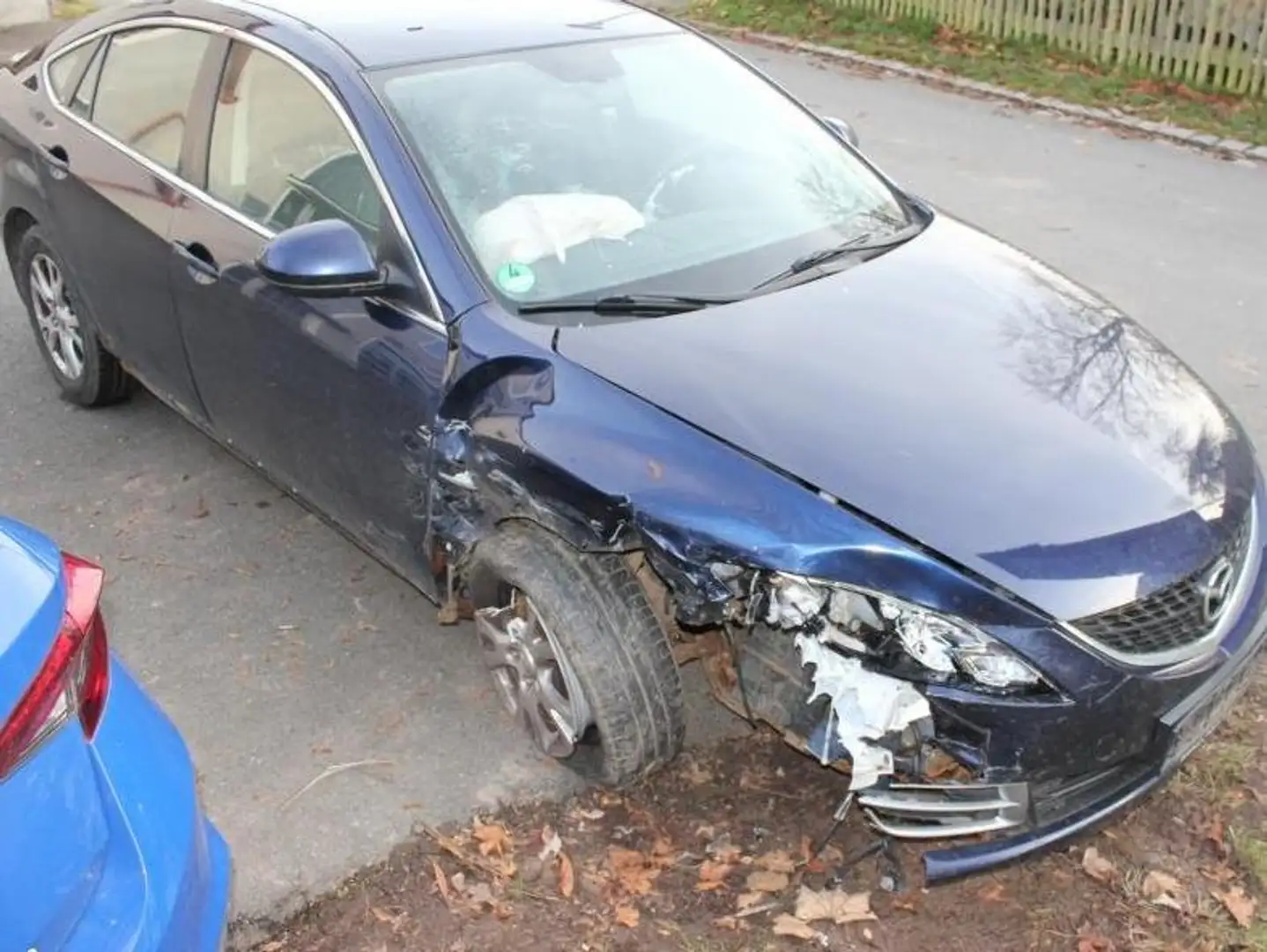 Mazda 6 1.8 Comfort Sport (5-trg.) Blau - 1