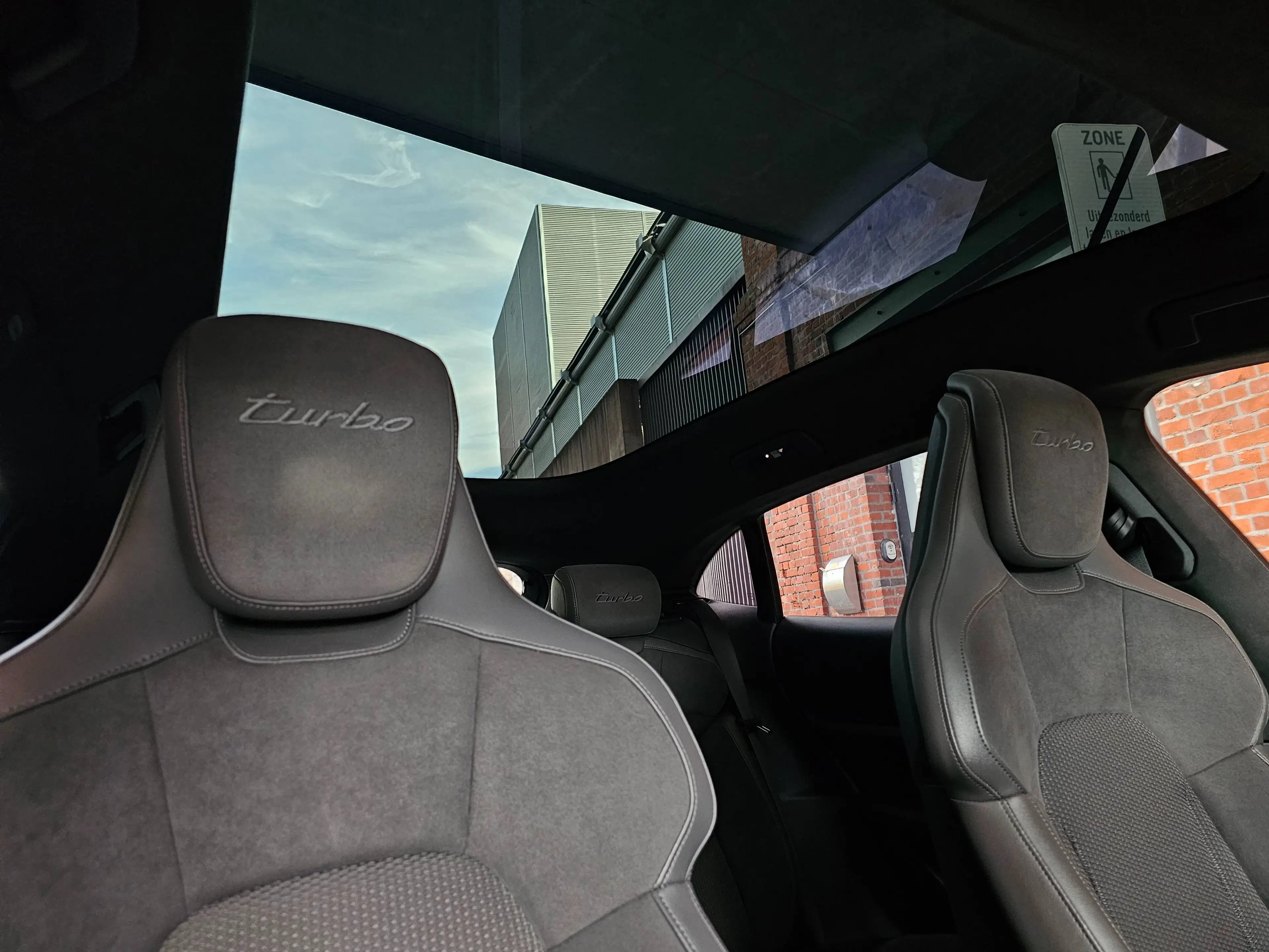 Porsche Taycan Turbo Sport Turismo-Achterasbesturing-Burmester-Sportdesign-69.500km-Full option-Nieuwstaat — photo 10