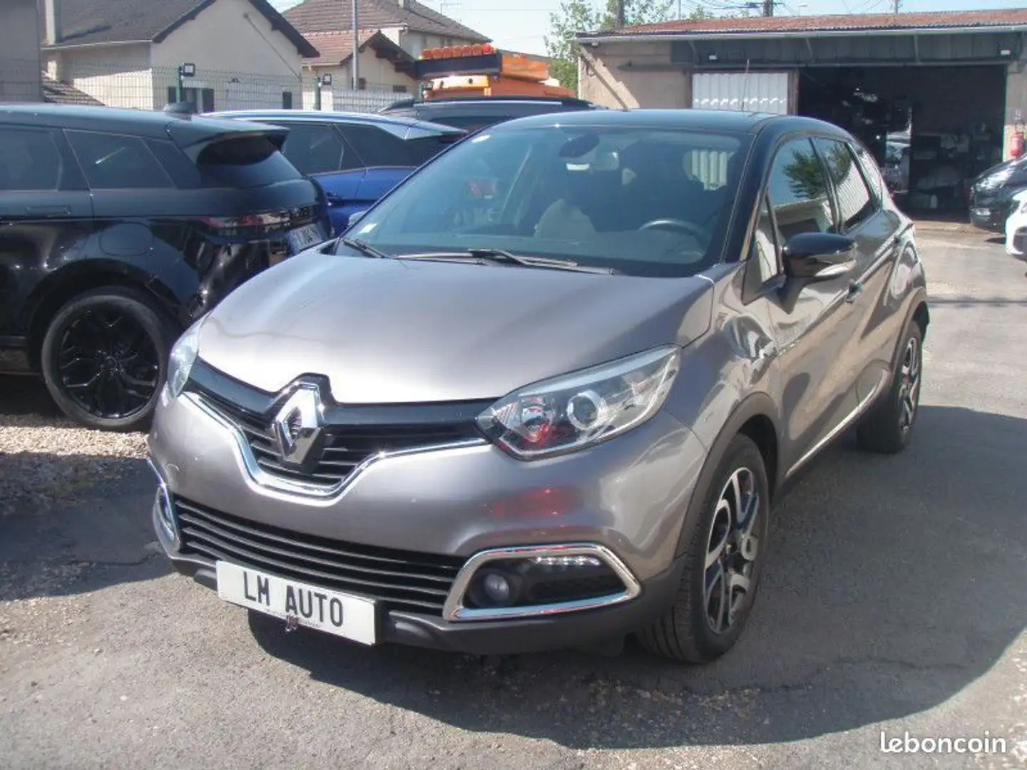 Renault Captur 1.5 DCI 90 ENERGY INTENS ECO2 Grijs - 1