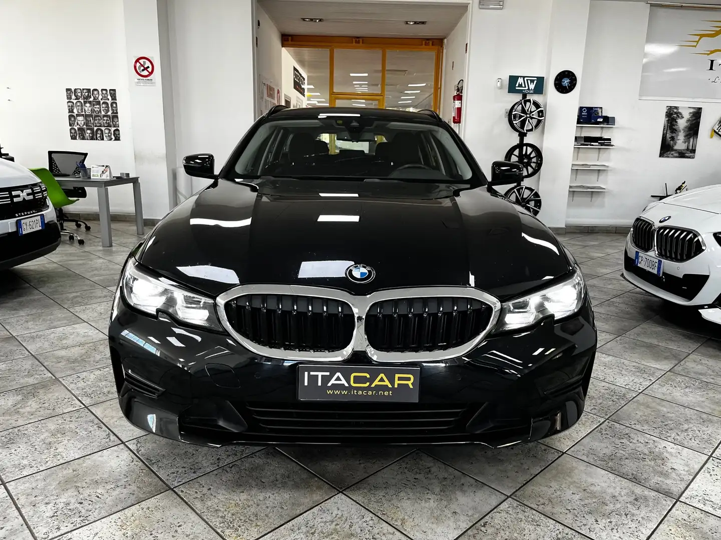 BMW 316 316d Touring mhev 48V Advantage PROMO LUGLIO Schwarz - 2