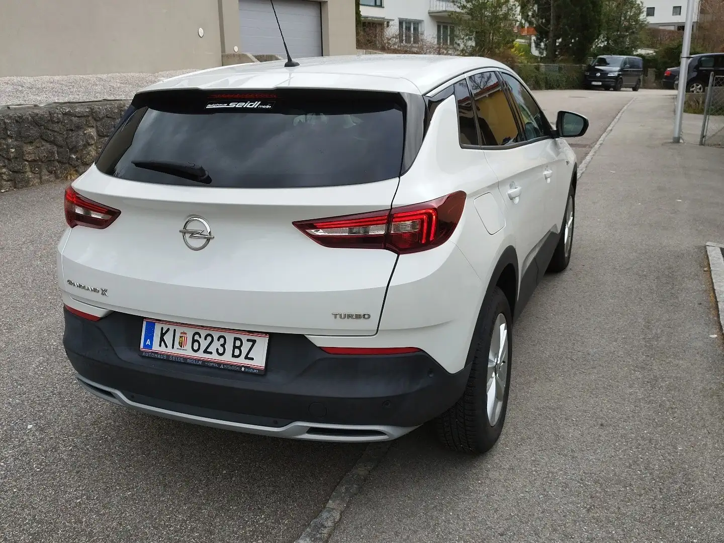 Opel Grandland X Dynamic Weiß - 2