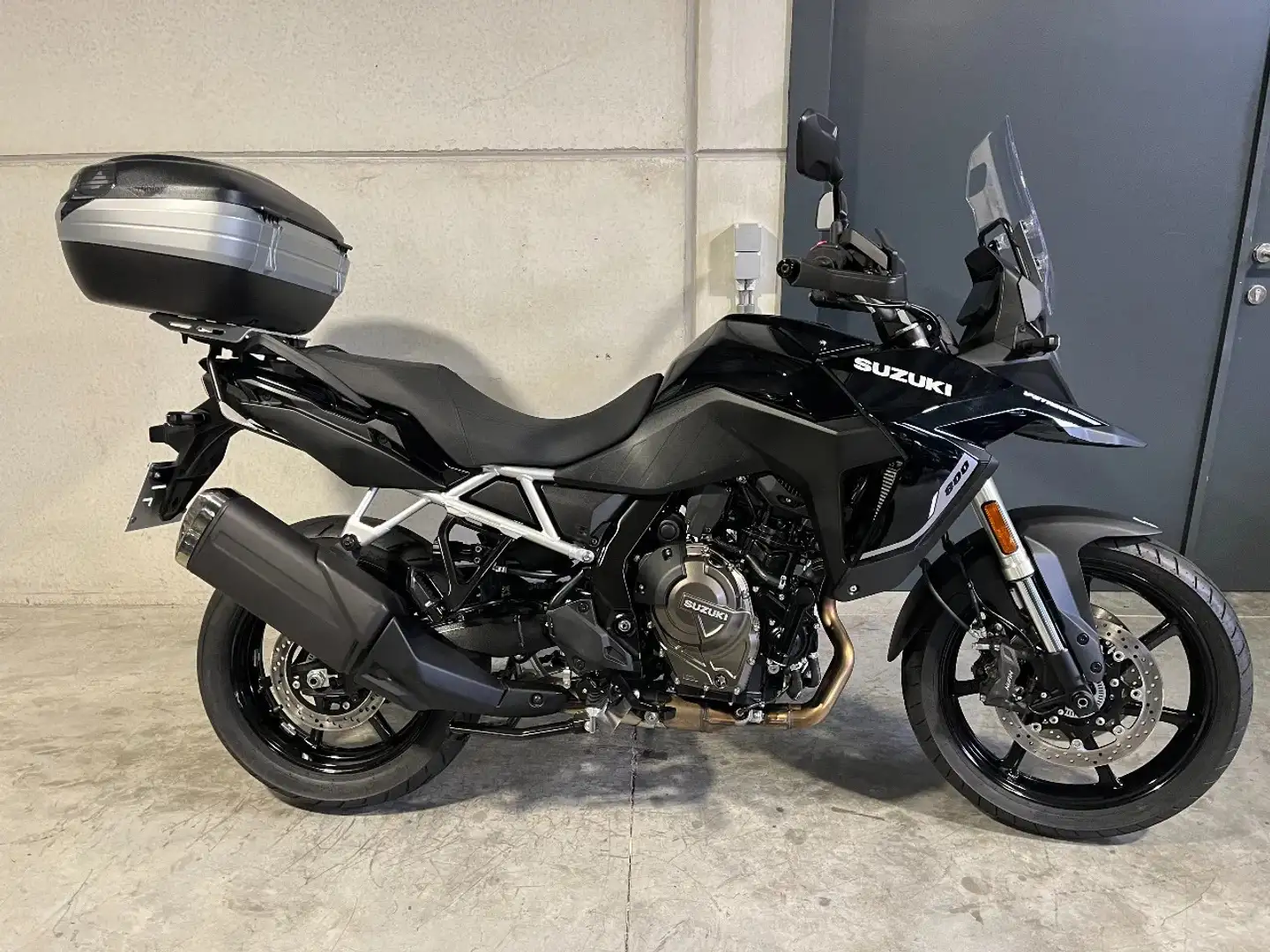 Suzuki V-Strom 800 DL800 nieuwstaat met topcase en middenbok - 2