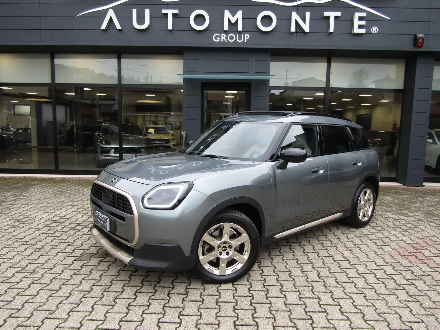 MINI Countryman C 1.5 48V FAVOURED,TETTO,LED,HUD,PELLE,AZIENDALE Grün - 1
