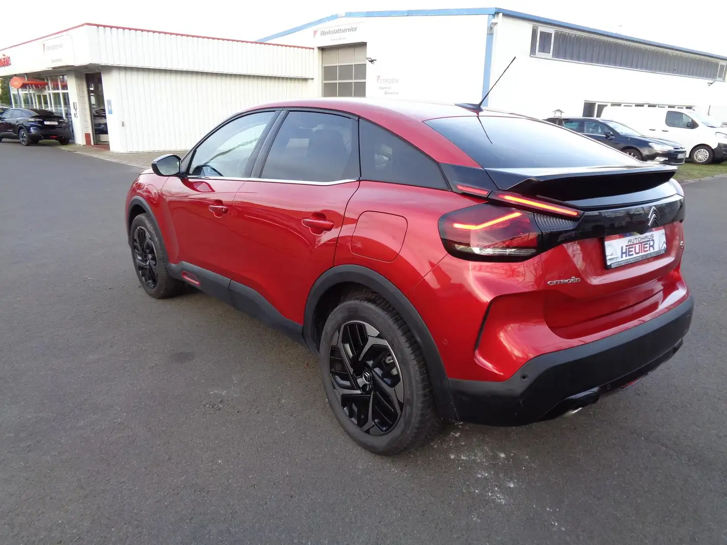 Citroen C4 Shine 1.2 12V e-THP / PureTech Rojo - 2