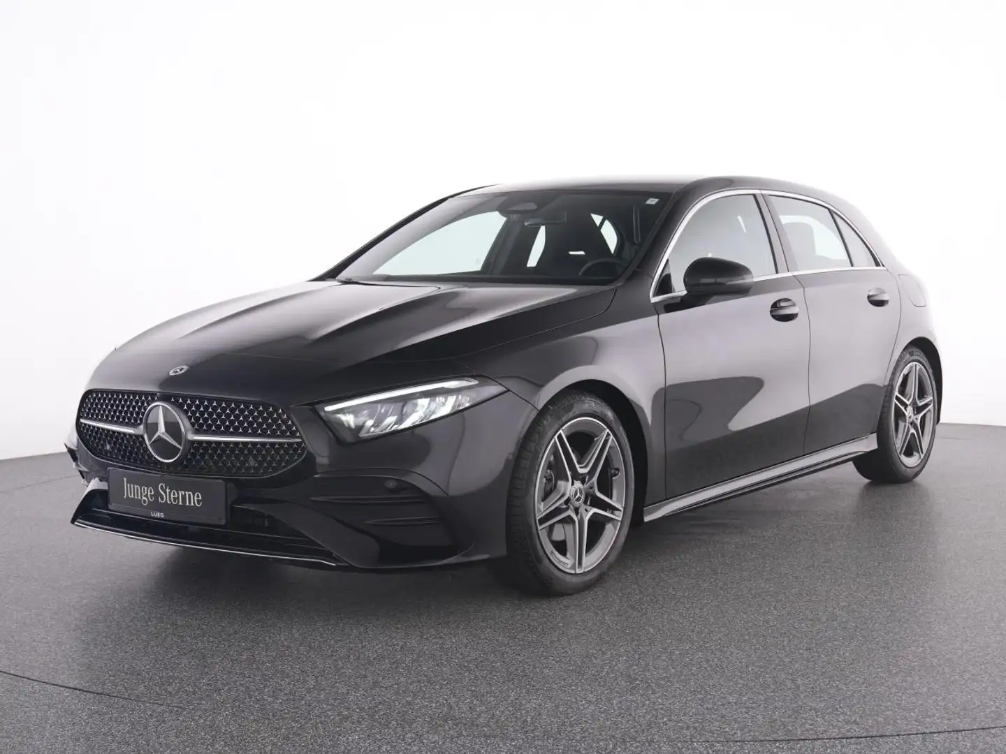 Mercedes-Benz A 180 AMG+NavPremium+LED-HP+SpurA+ParkAssist+RFK Schwarz - 2