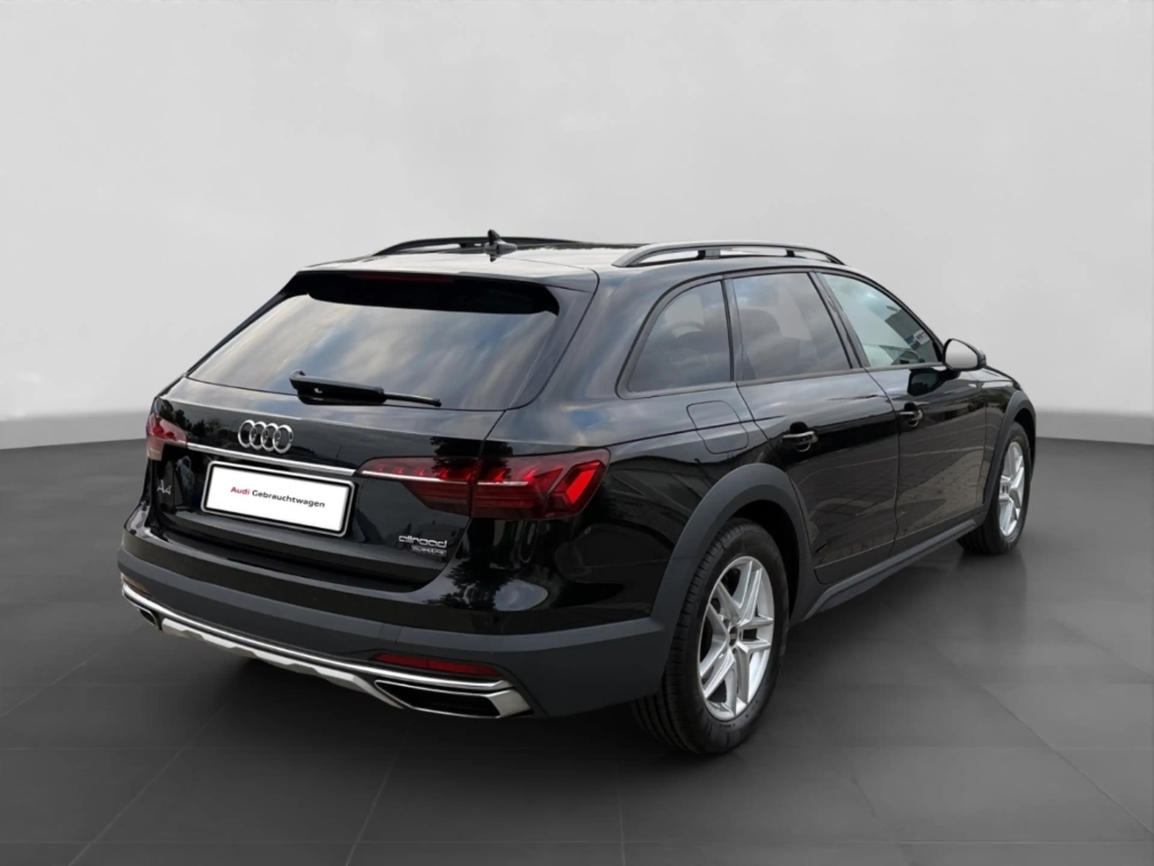 Audi A4 allroad 40 2.0 TDI quattro Alu LED AHK Pano Navi APS ACC S — photo 6