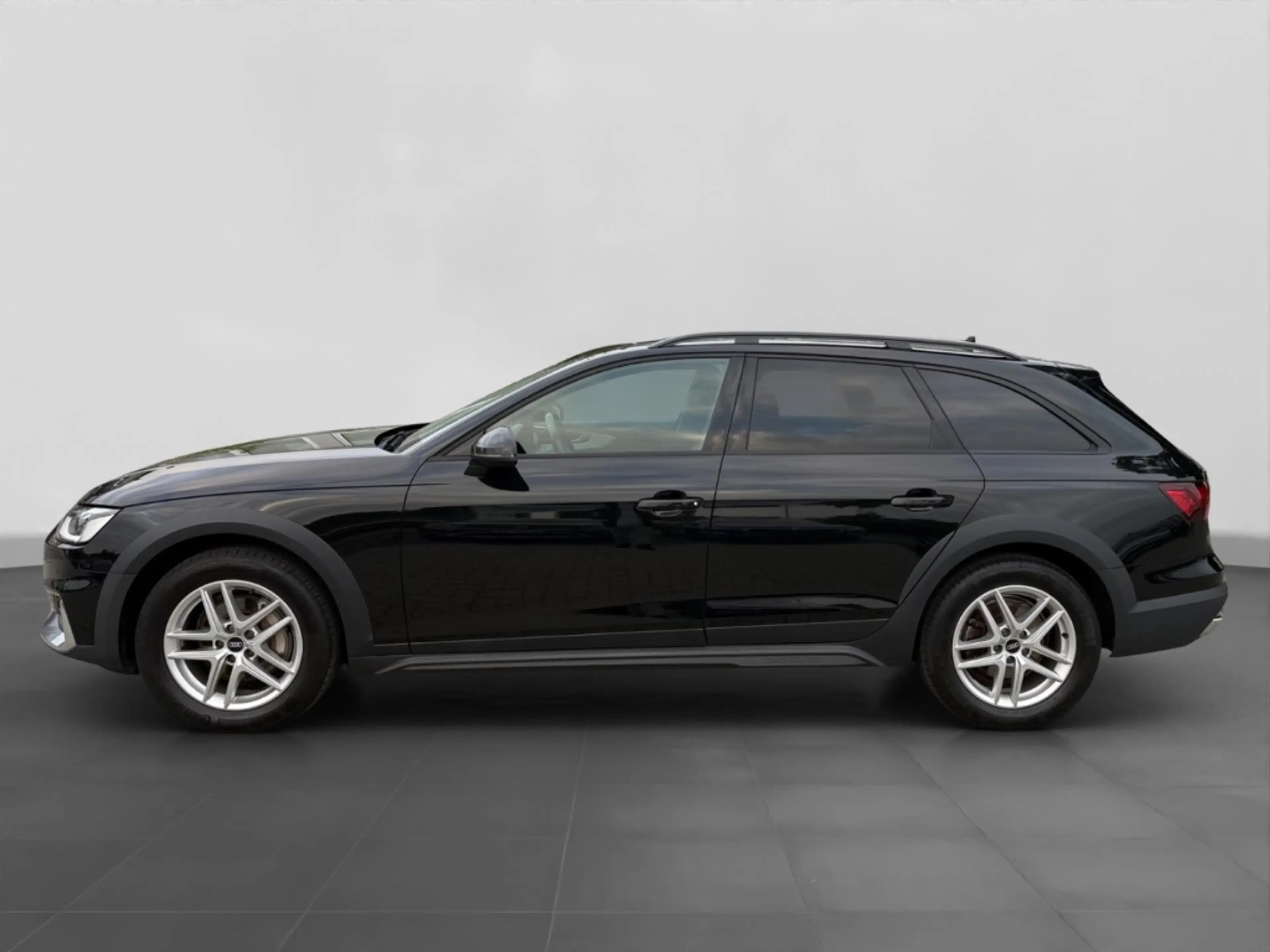 Audi A4 allroad 40 2.0 TDI quattro Alu LED AHK Pano Navi APS ACC S — photo 3