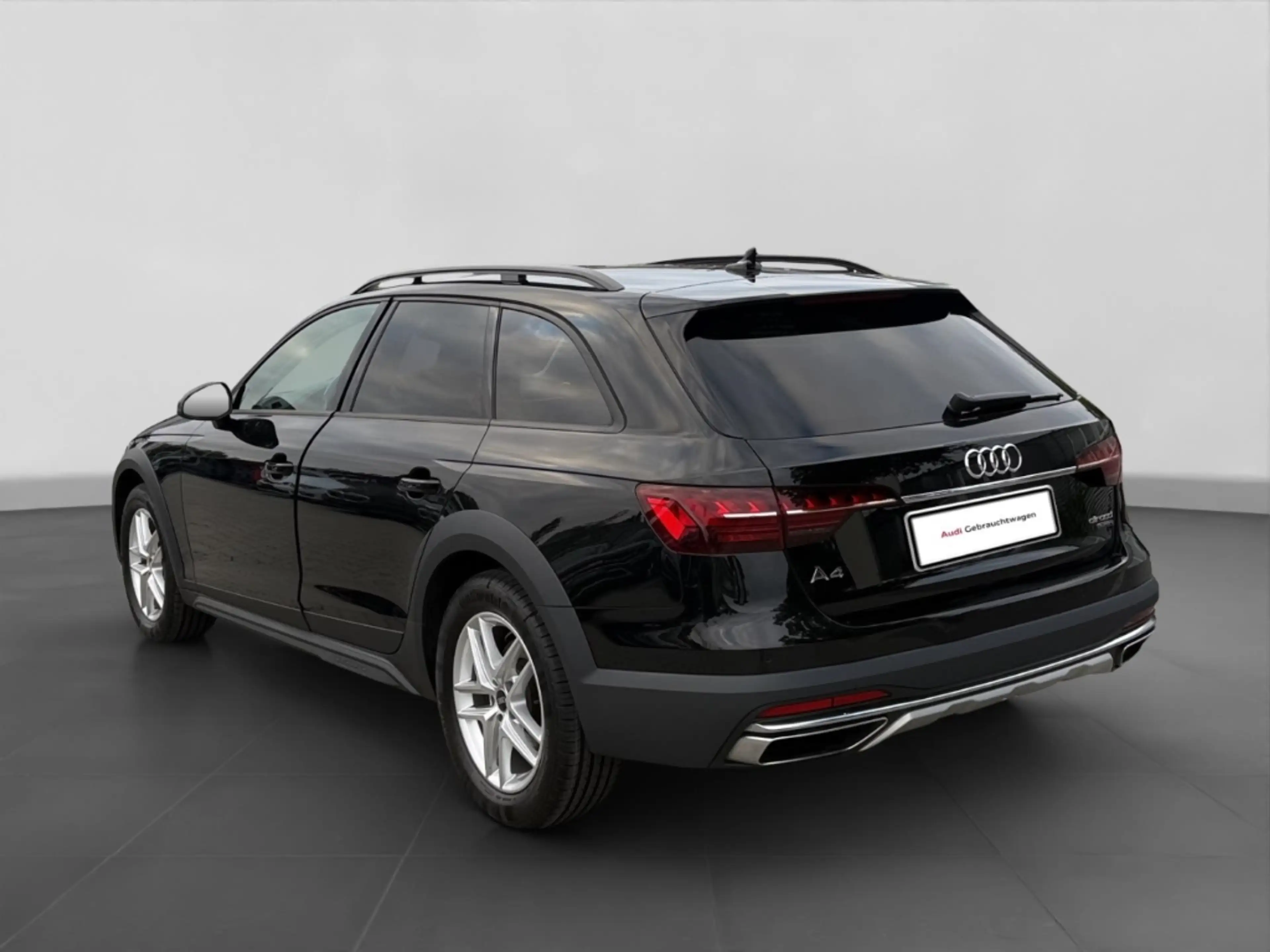 Audi A4 allroad 40 2.0 TDI quattro Alu LED AHK Pano Navi APS ACC S — photo 4