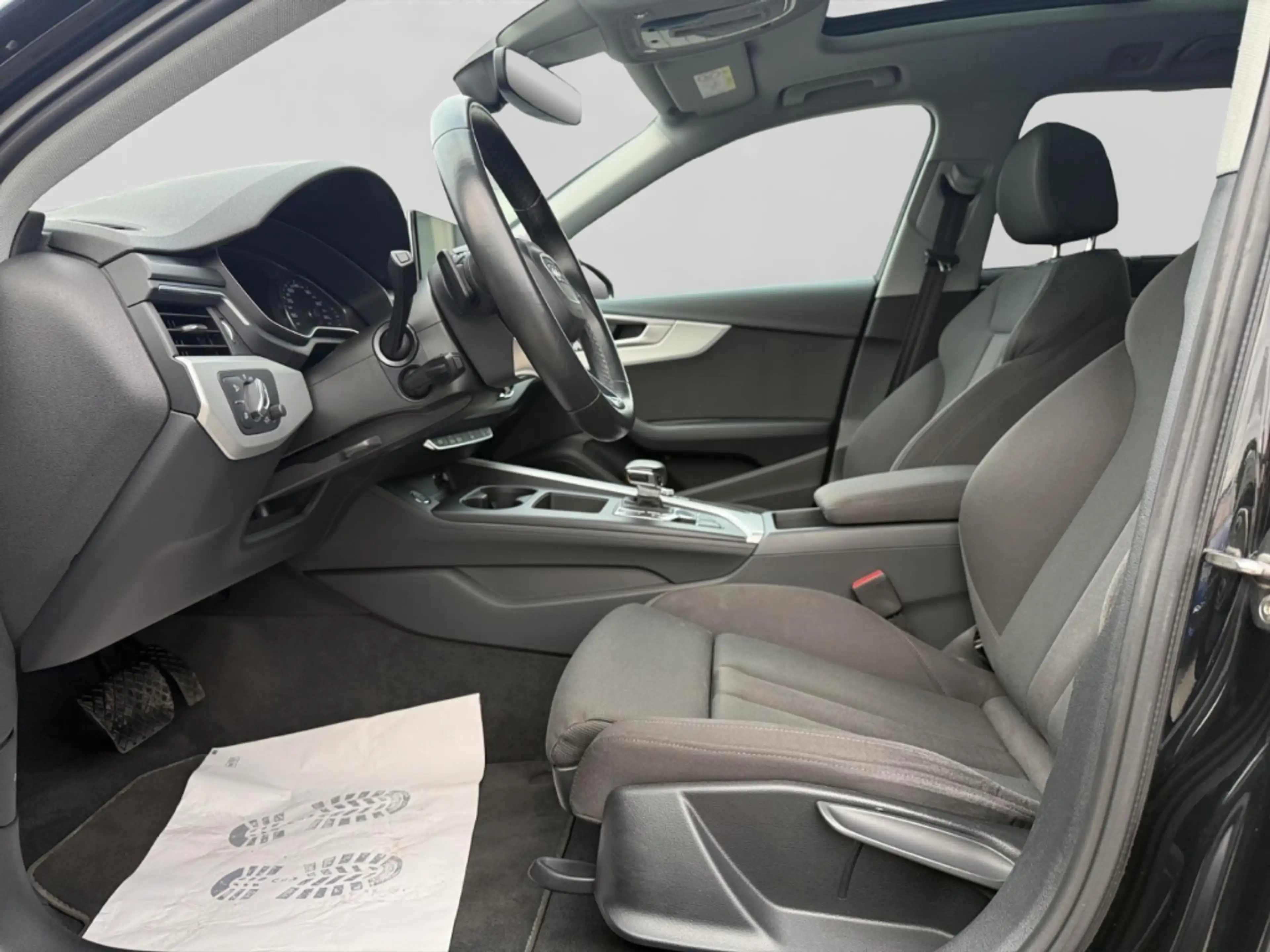 Audi A4 allroad 40 2.0 TDI quattro Alu LED AHK Pano Navi APS ACC S — photo 8