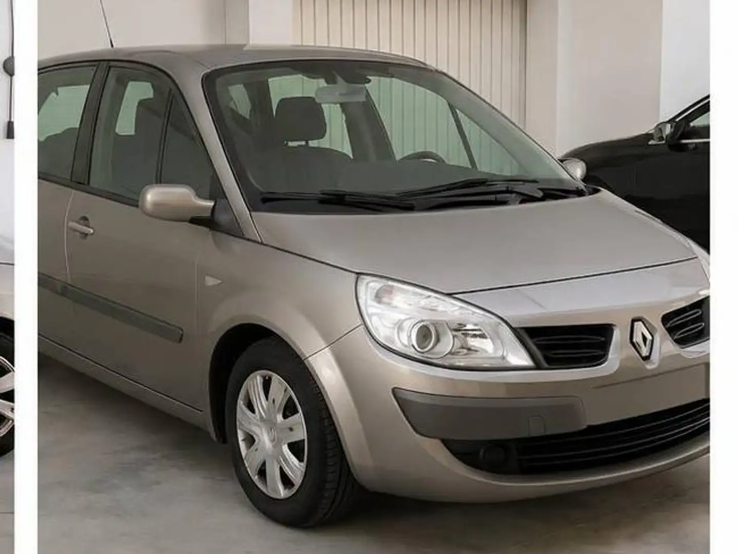 Renault Grand Scenic Grand Scénic 1.9DCI Dynamique 7pl. Dynamique Gris - 1