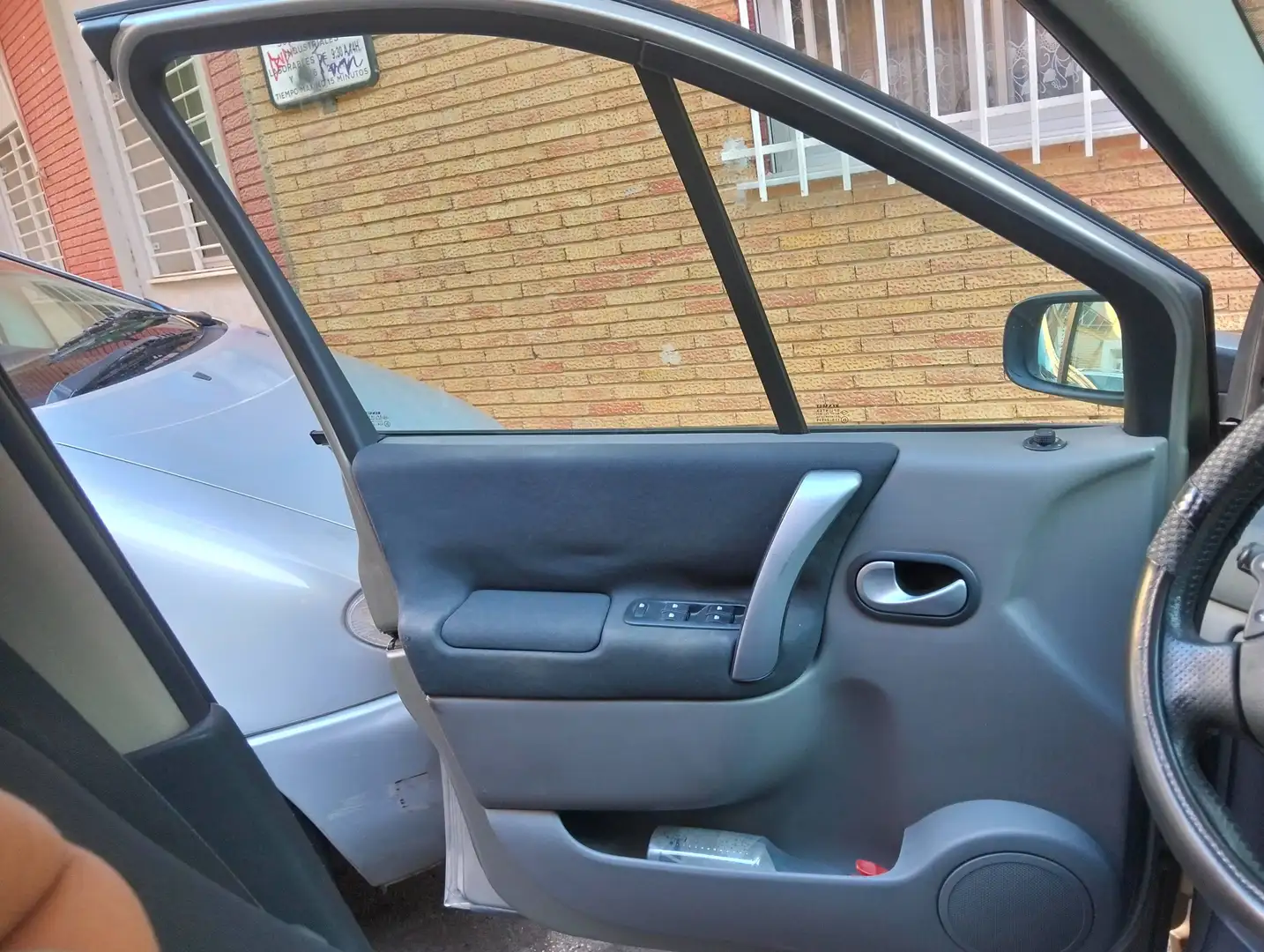 Renault Grand Scenic Grand Scénic 1.9DCI Dynamique 7pl. Dynamique Gris - 2