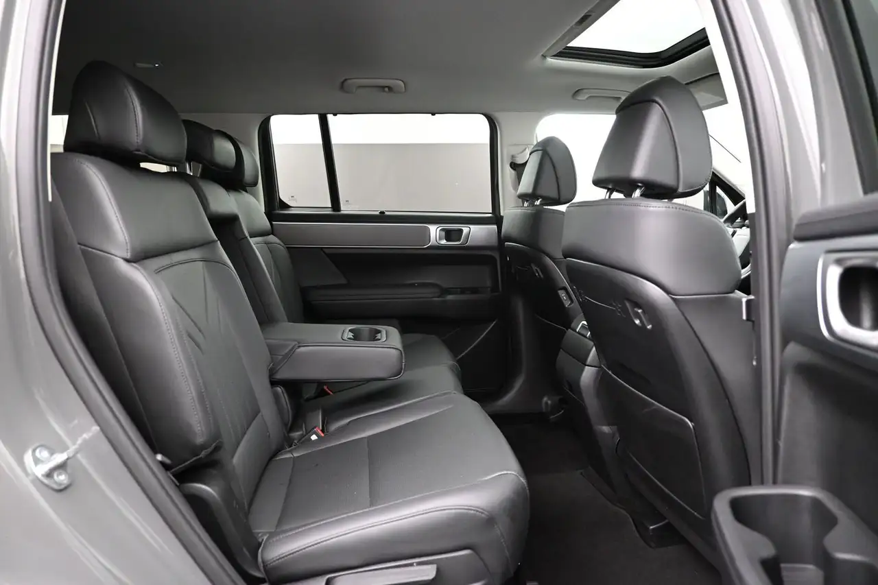 Hyundai SANTA FE снимка Hyundai SANTA FE