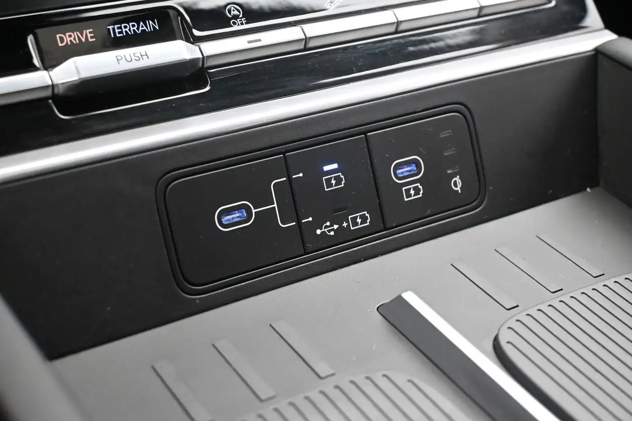 Hyundai SANTA FE снимка Hyundai SANTA FE