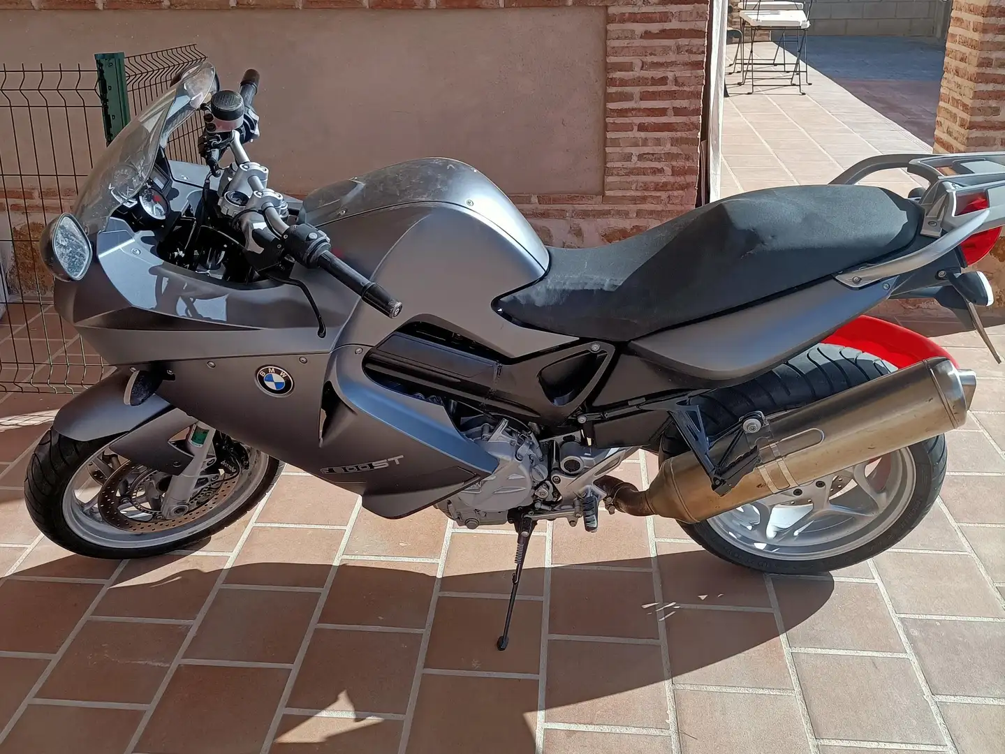 BMW F 800 ST Gris - 2