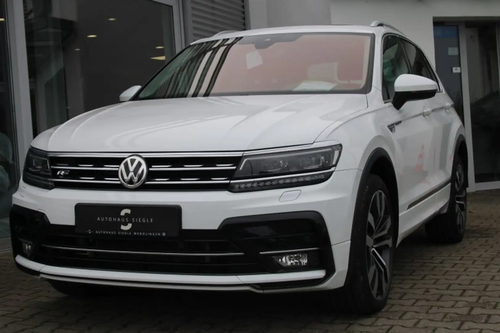 Volkswagen Tiguan 2.0 TDI 4Motion R-Line DSG Pano AHK ACC 20 Zoll  S Weiß - 2