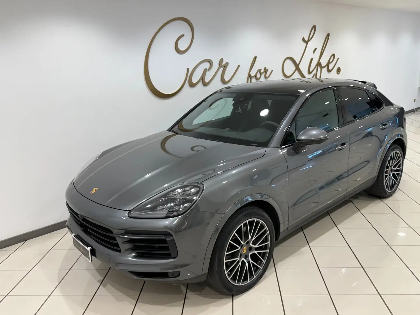 Porsche Cayenne Coupè 3.0 Tiptronic IVA ESPOSTA Grijs - 2