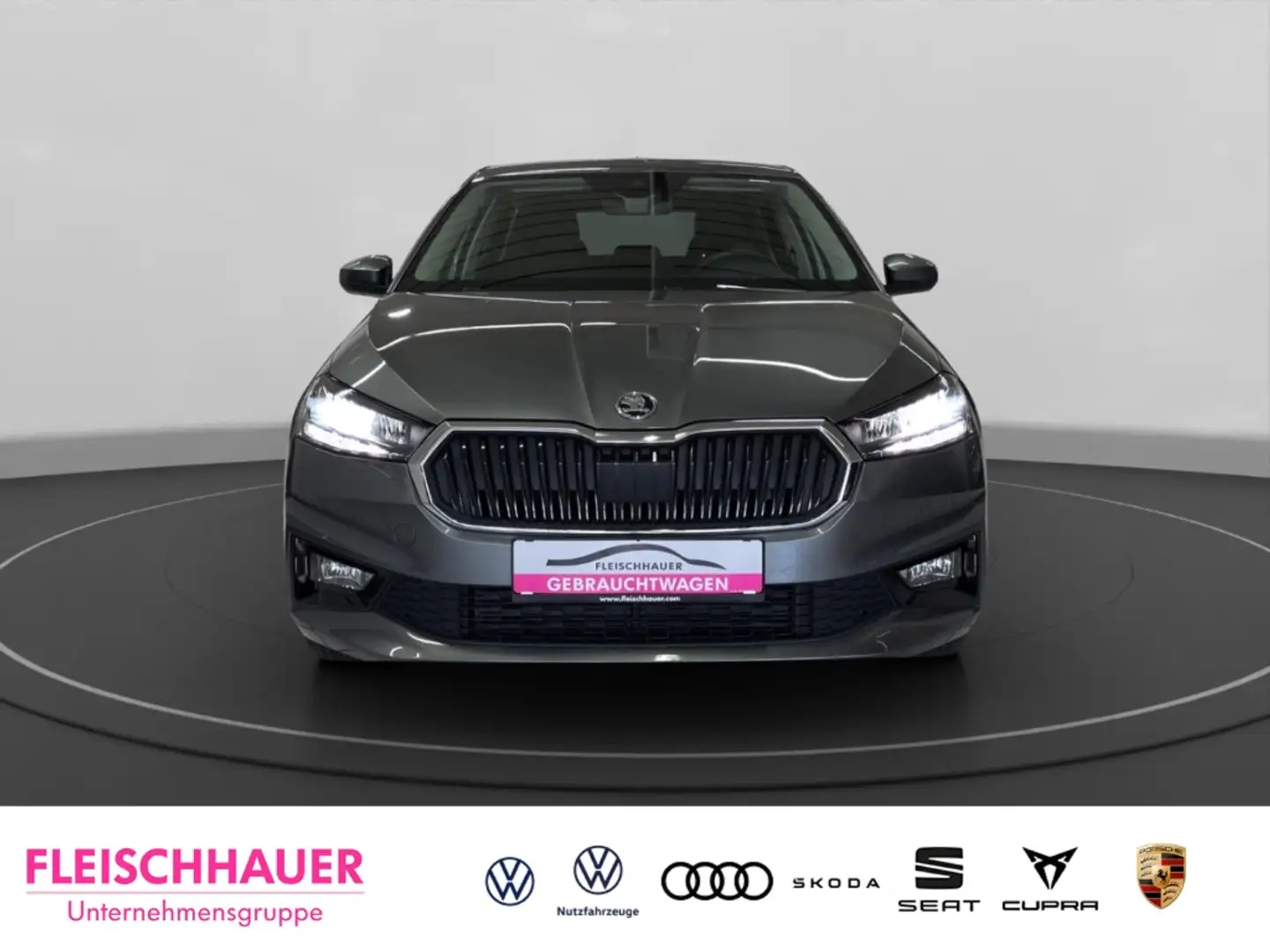 Skoda Fabia Style 1.0 TSI LED+PDC+SHZ+LANE-ASSIST+DAB+CARPLAY Grau - 2