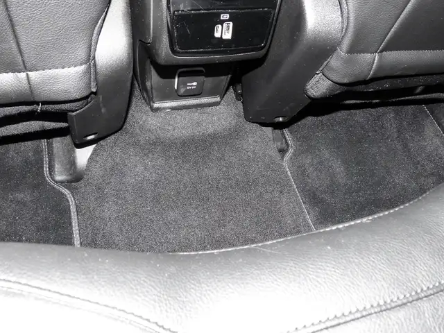 Jeep Compass view 13