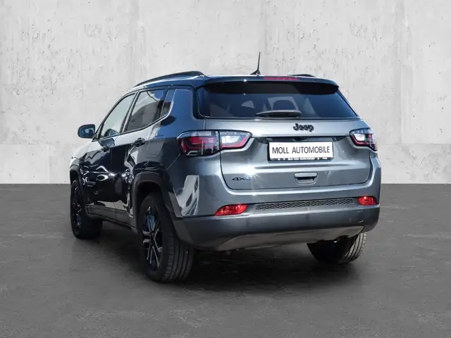 Jeep Compass view 2