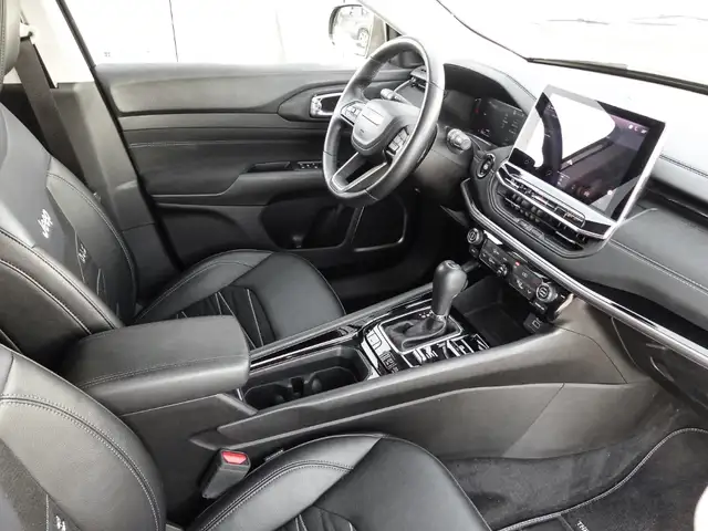 Jeep Compass view 3