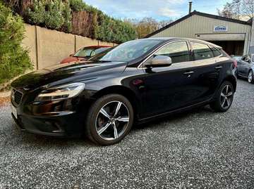 V40 1.5 T2 AUT. R-Design Geartronic 74863 km !!