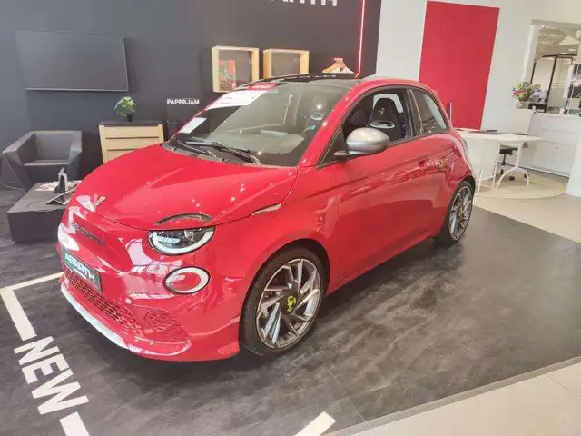 Abarth 500e BEV Abarth