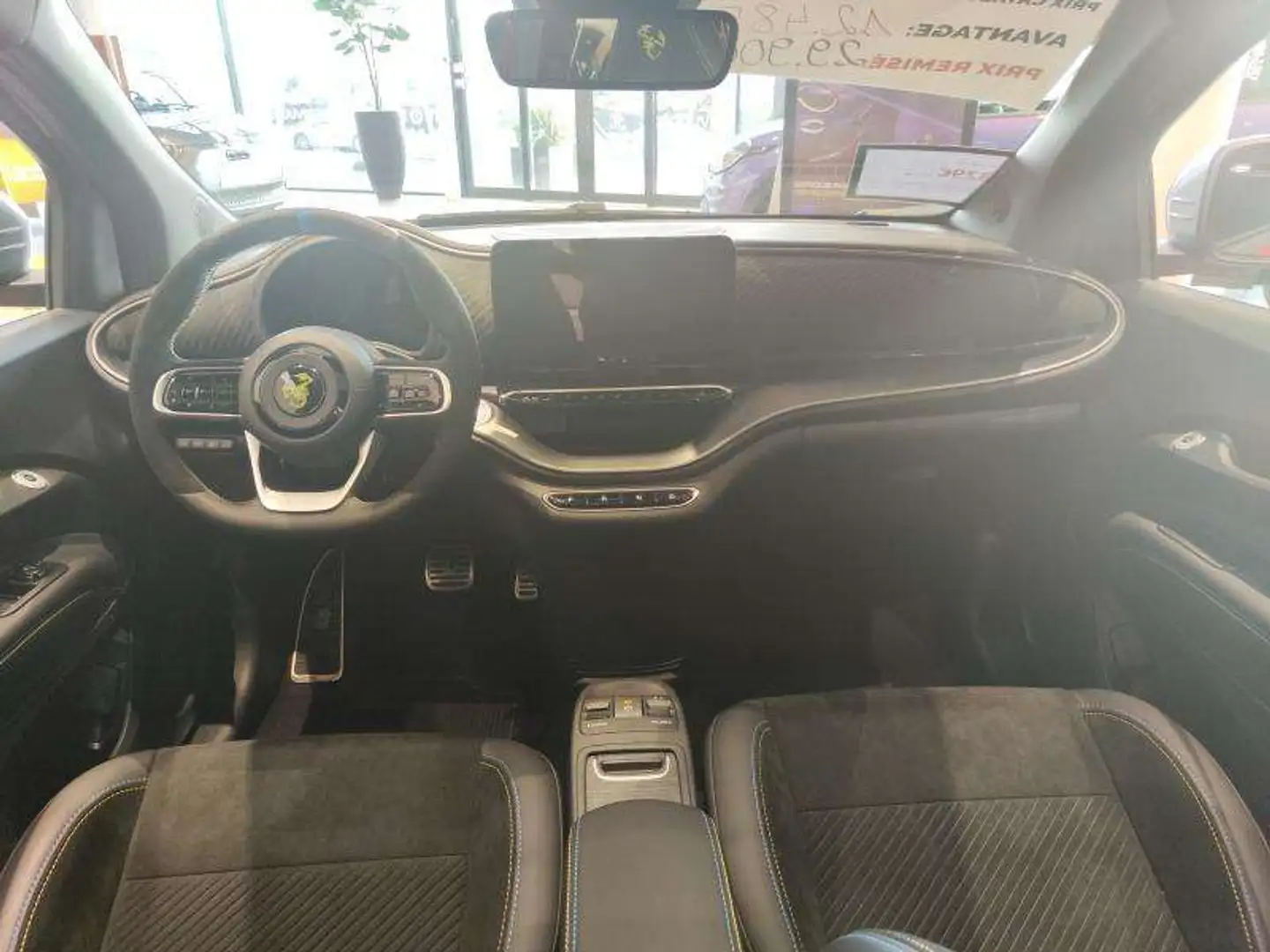 Abarth 500e BEV Abarth Red - 2