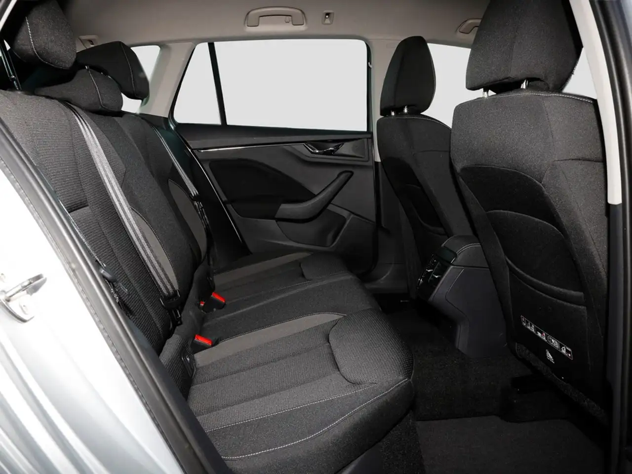 Skoda Kamiq 1.0 TSI Tour Navi Virtual Kamera SitzH, миниатюра 10